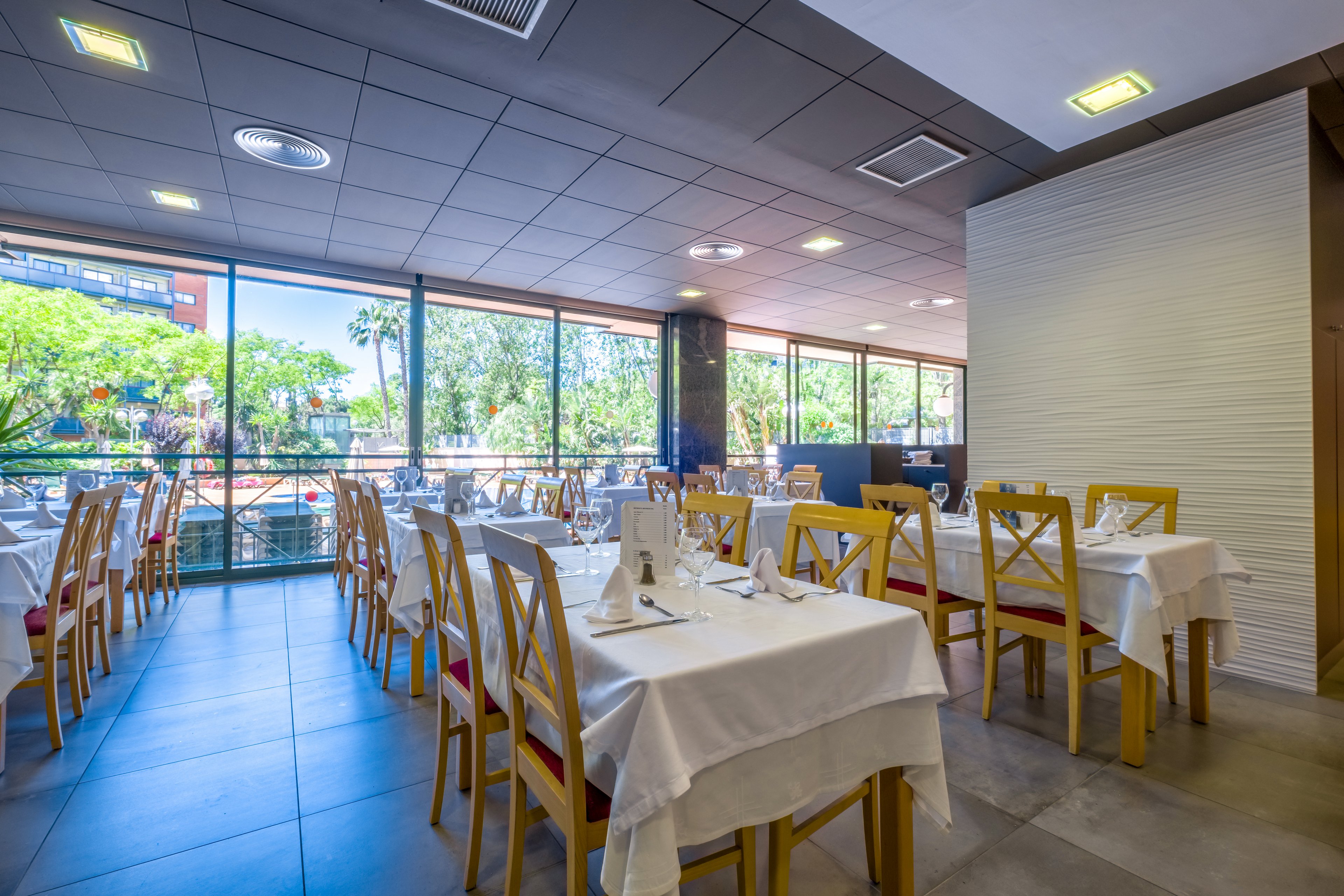 Hotel California Palace