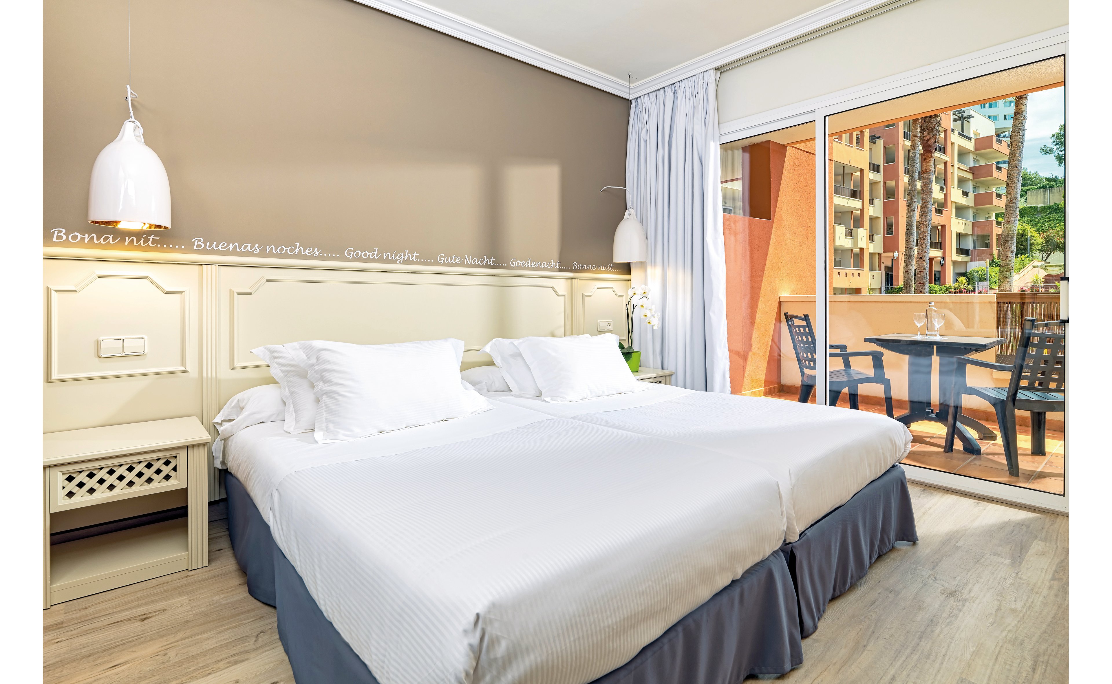 H10 Mediterranean Village