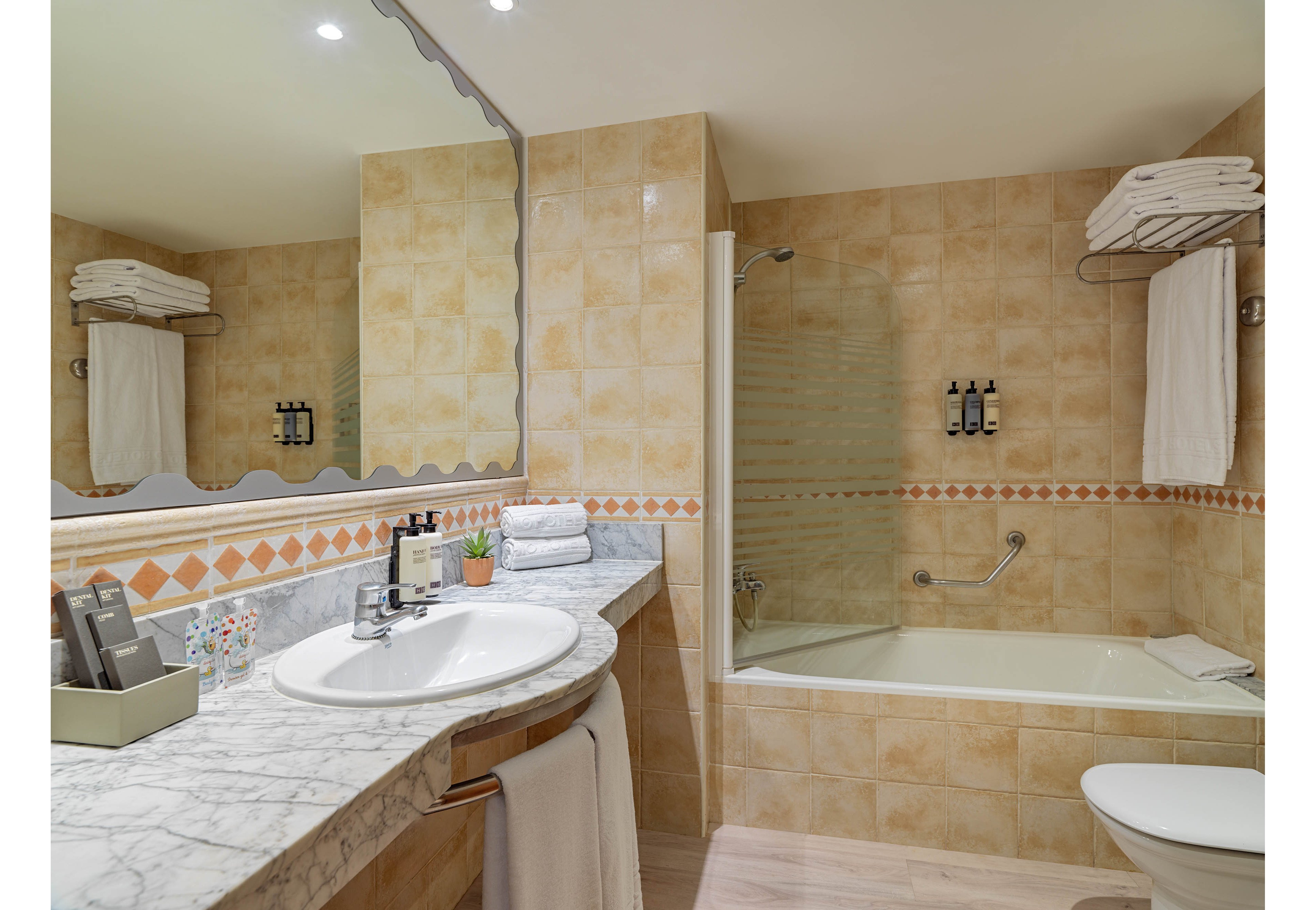 H10 Mediterranean Village