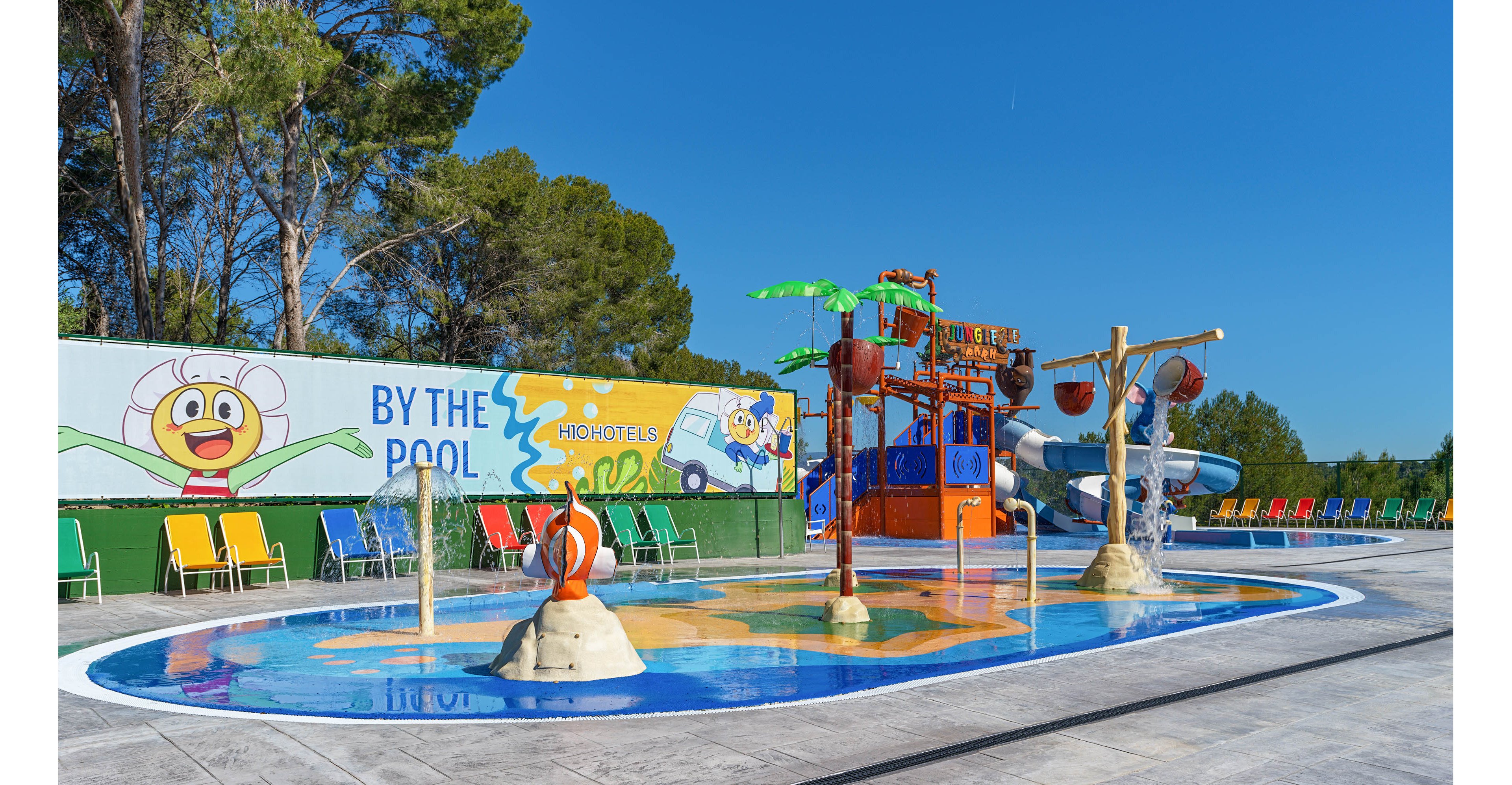 H10 Mediterranean Village