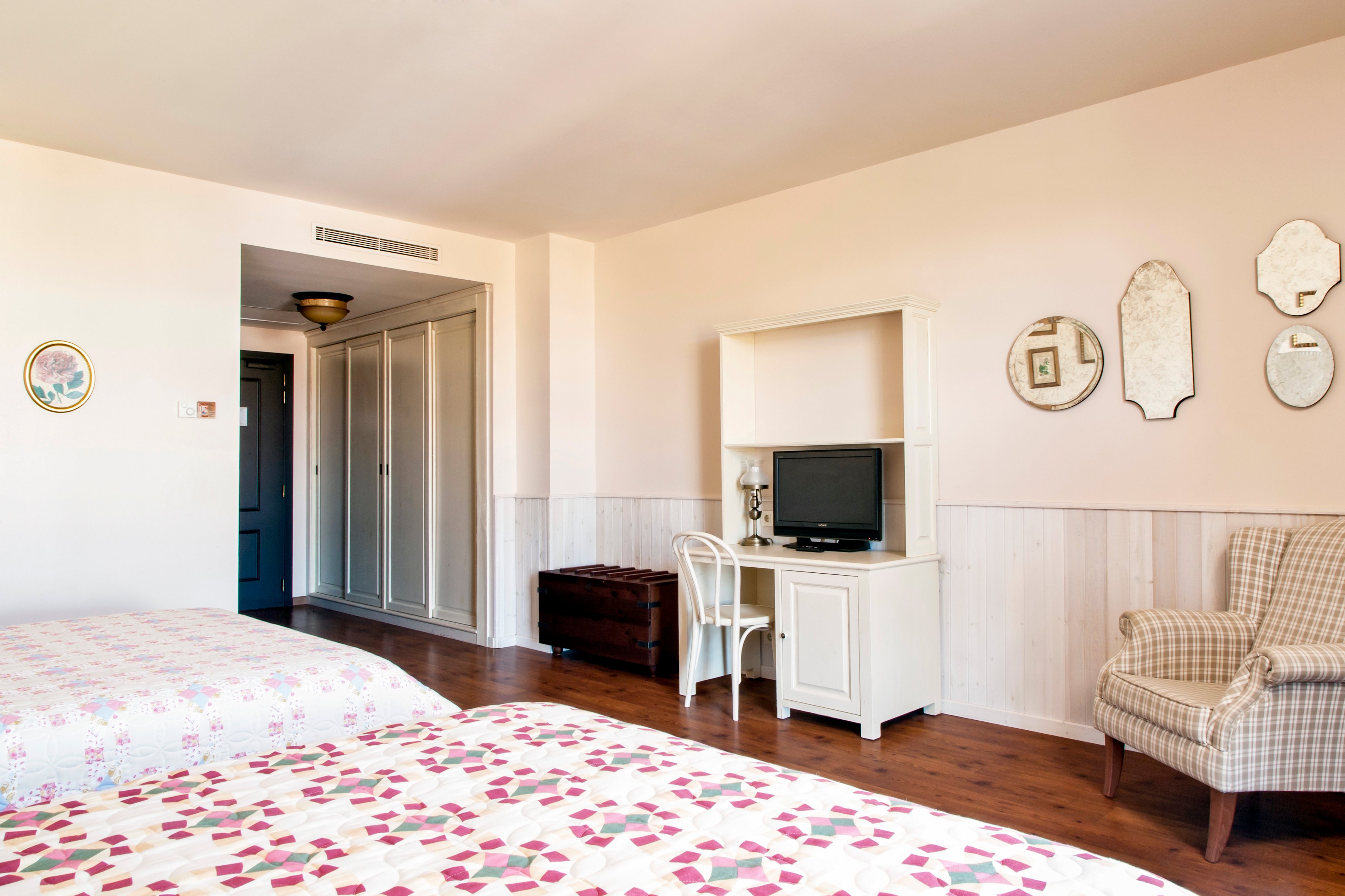 Hotel Gold River & PortAventura Theme Park