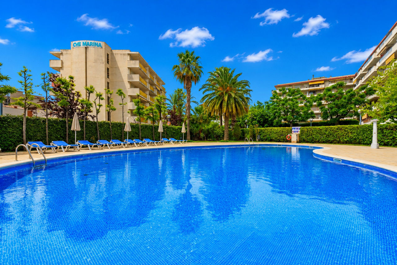 Rentalmar Pineda Suites & Aquopolis Waterpark