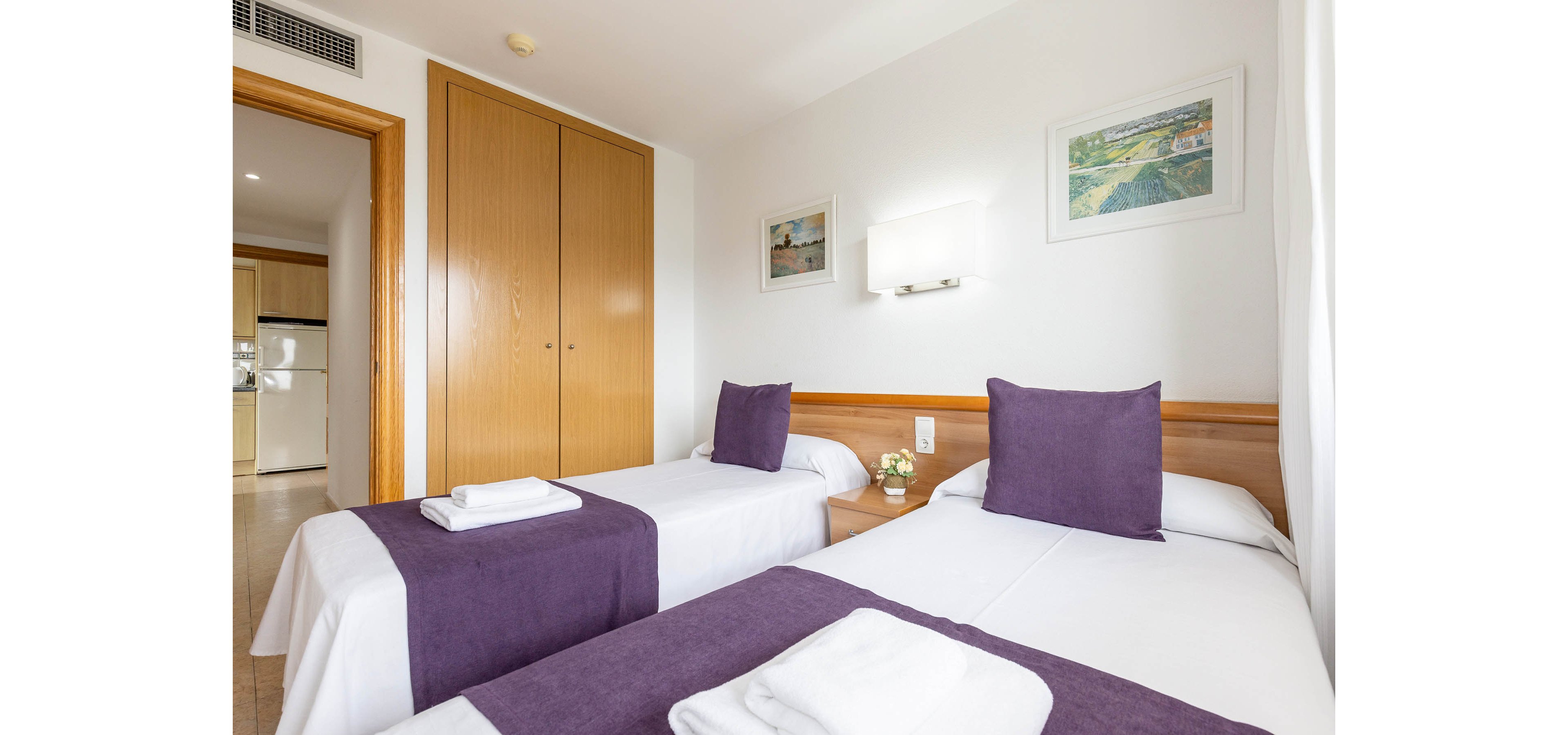 Rentalmar Pineda Suites