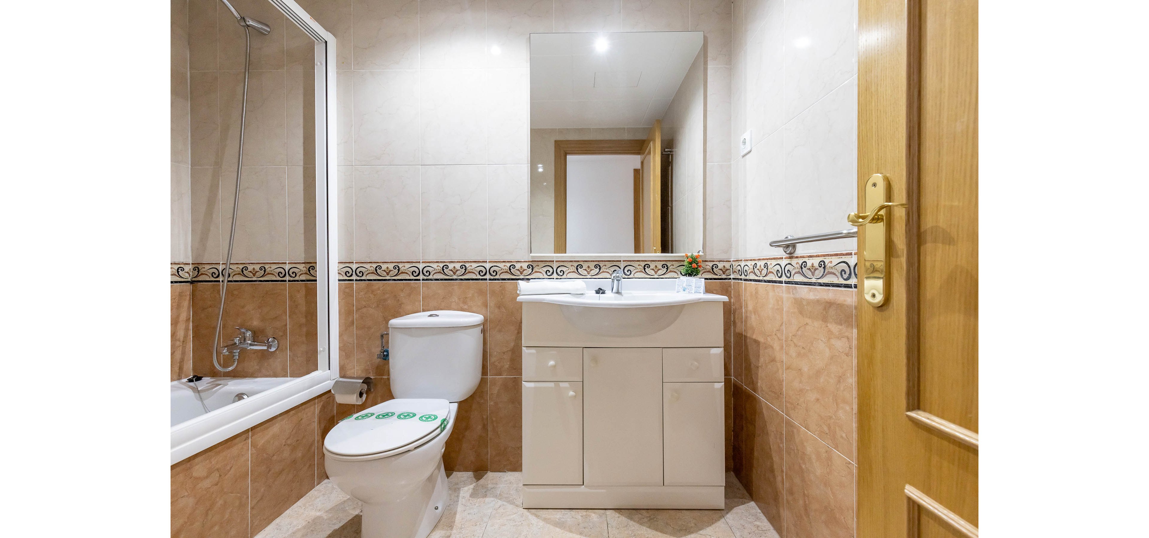 Rentalmar Pineda Suites