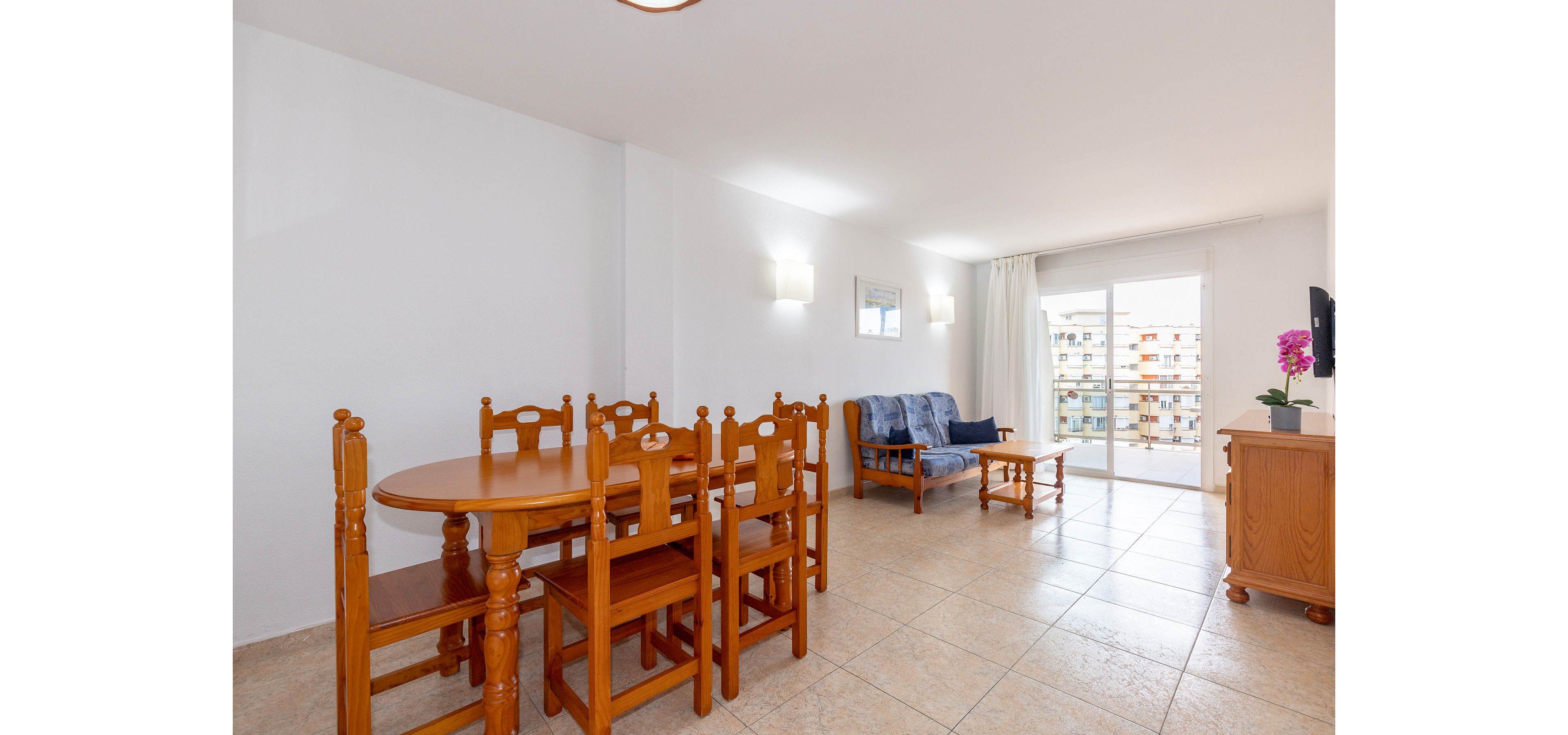 Rentalmar Pineda Suites