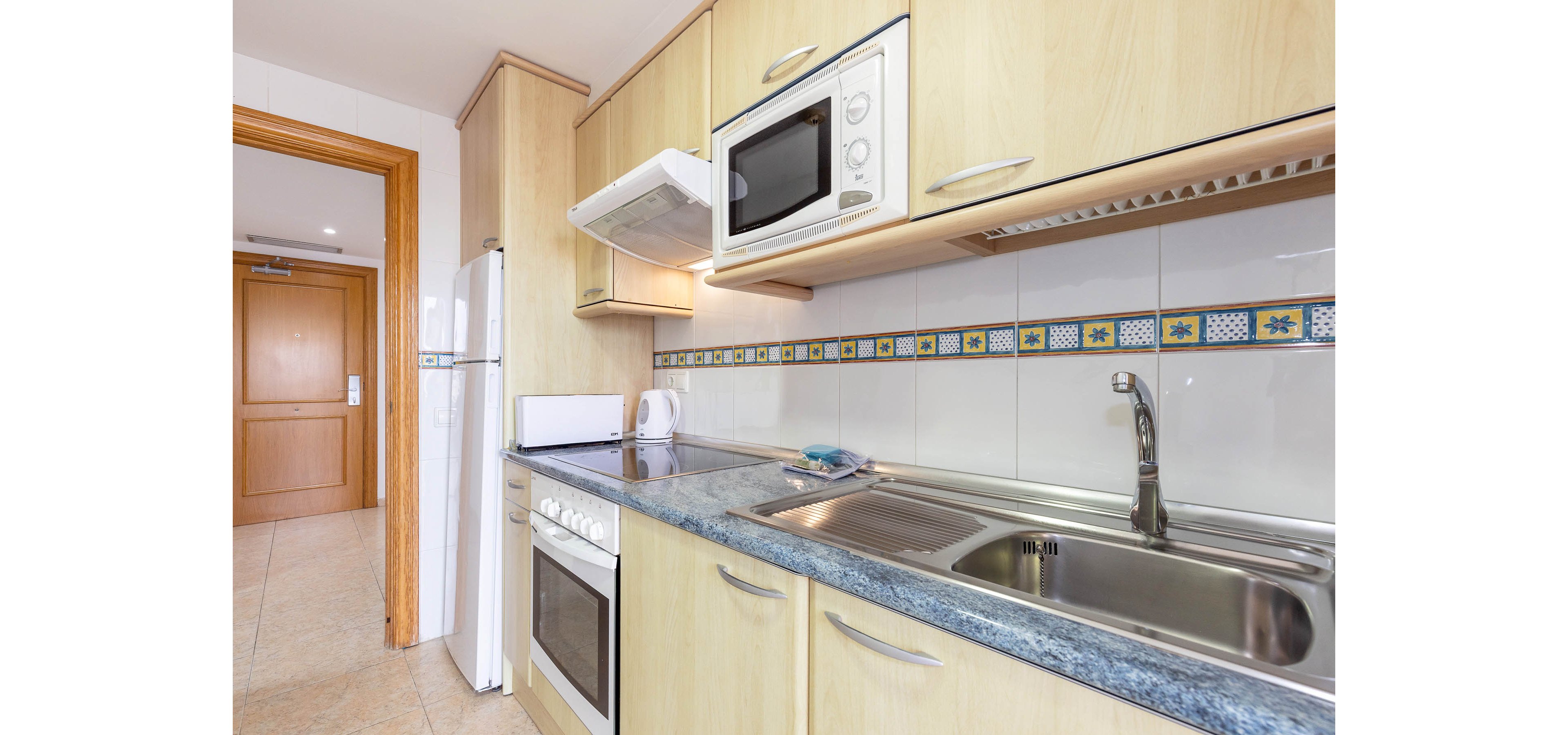 Rentalmar Pineda Suites