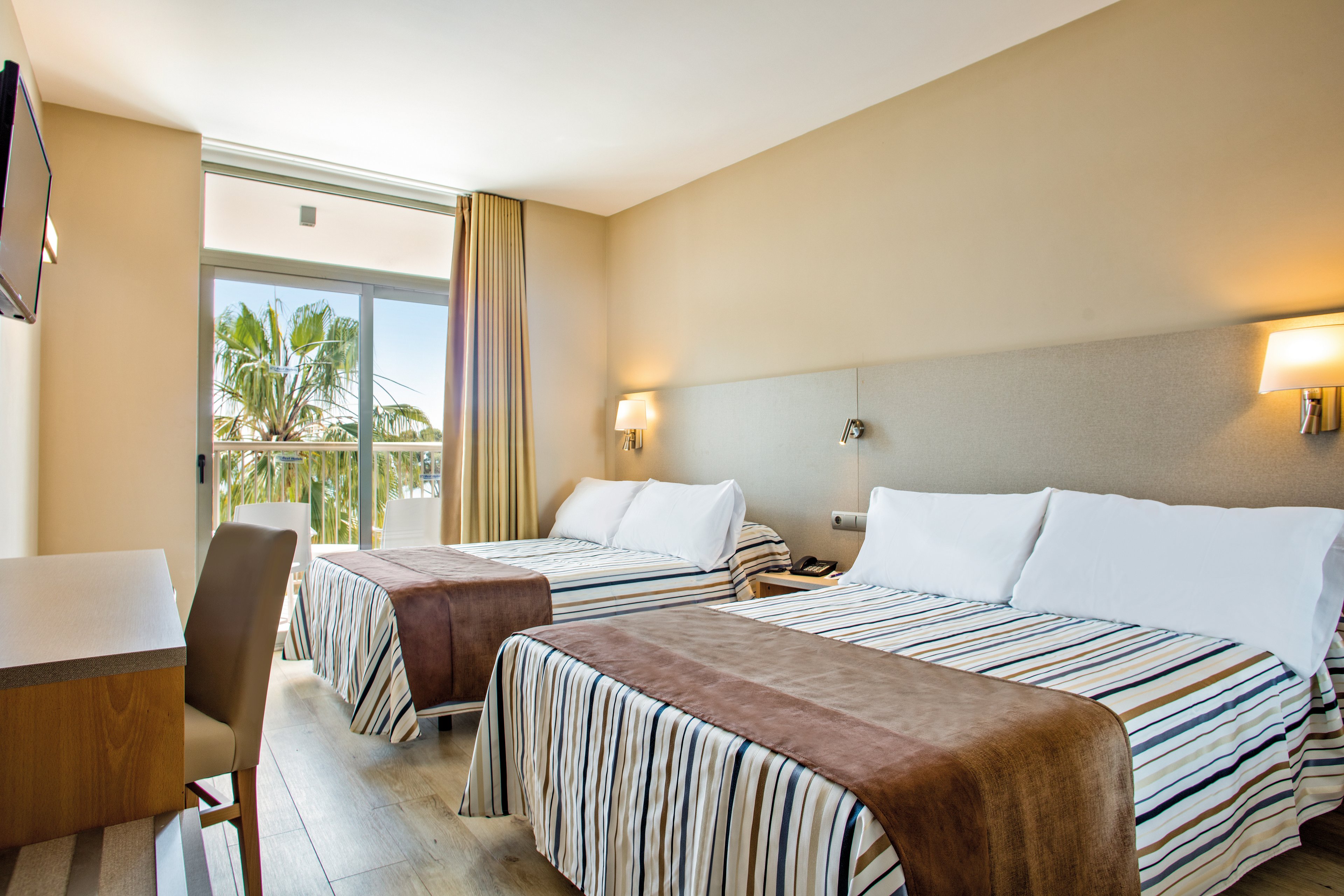 Best Cambrils & PortAventura Theme Park