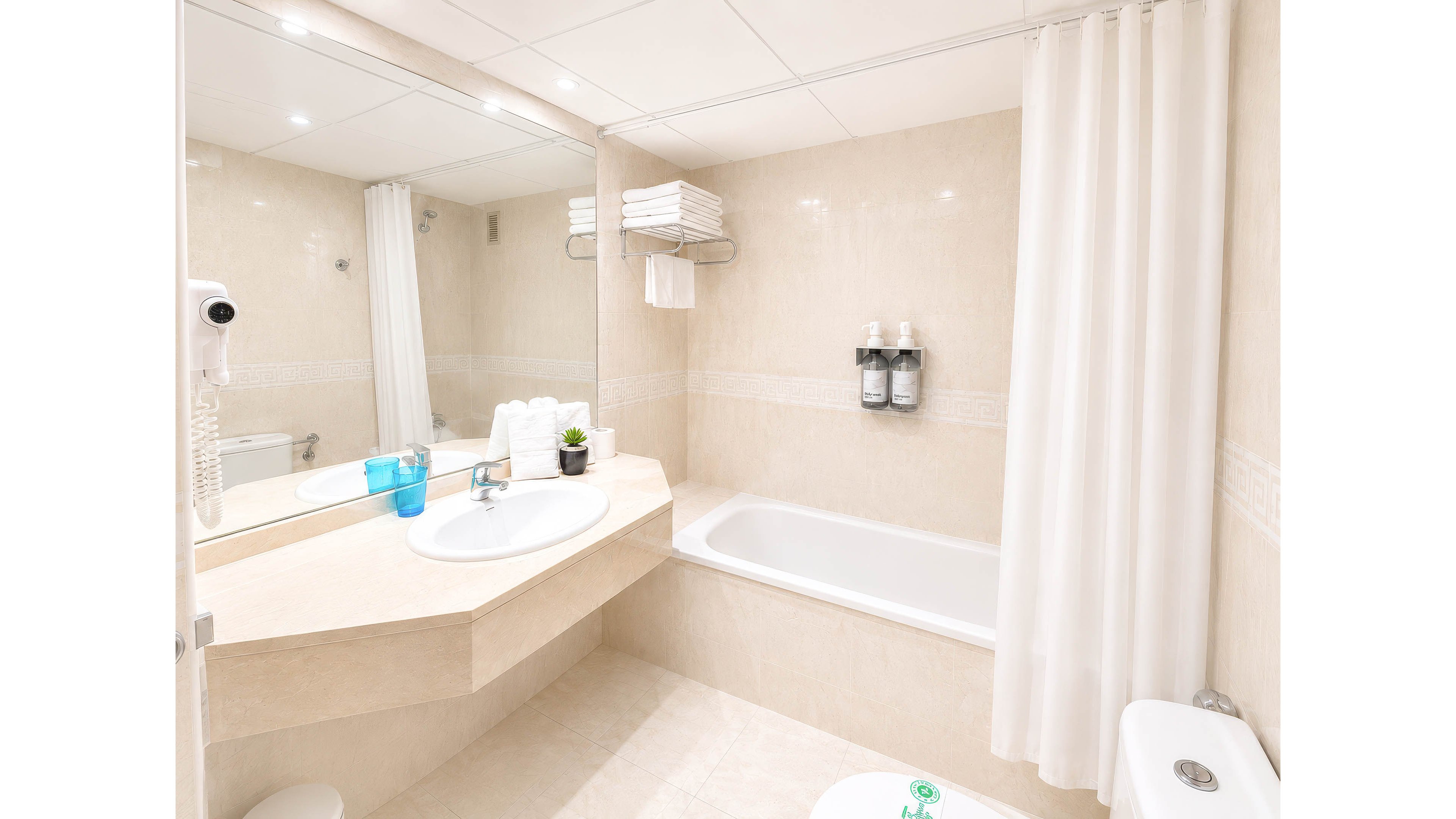Aparthotel SunClub Salou & PortAventura Theme Park