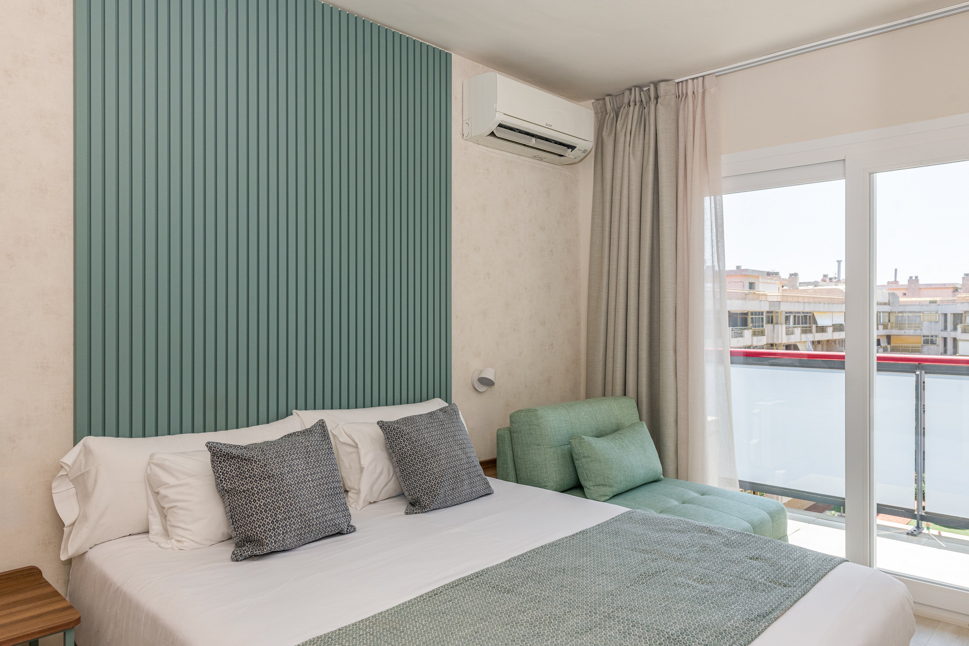 Hotel Eurosalou & PortAventura Theme Park