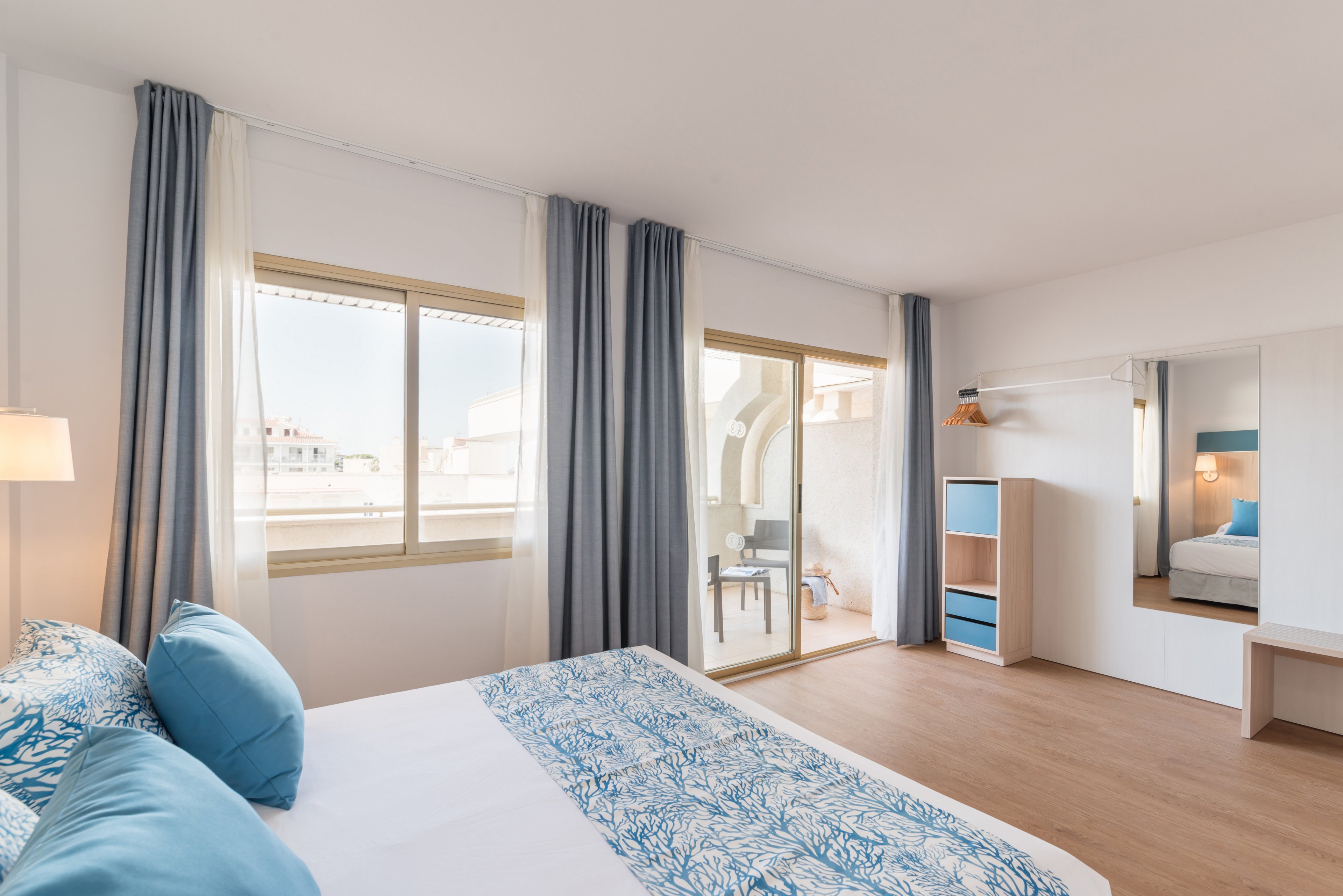 Rentalmar Salou Beach