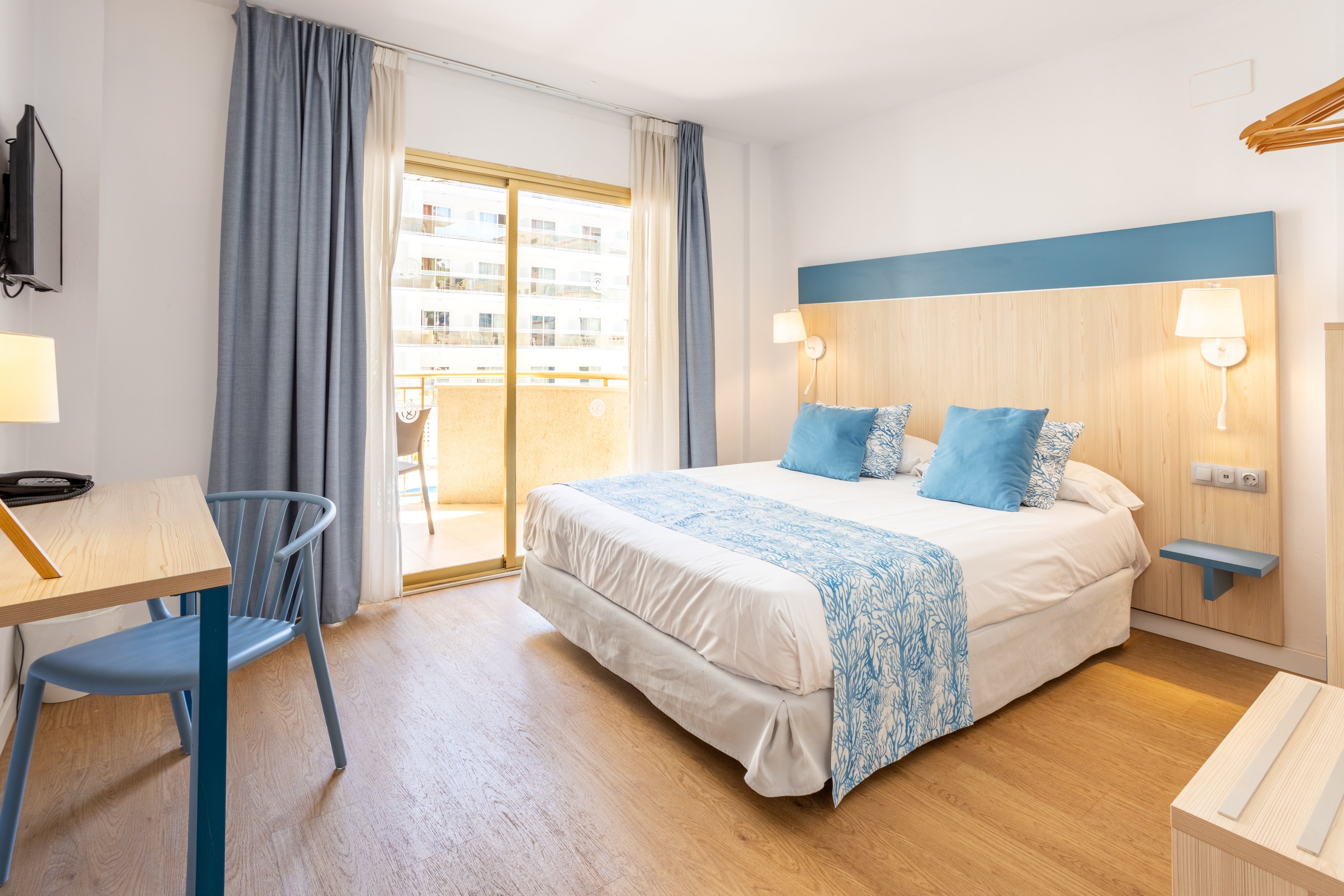 Rentalmar Salou Beach