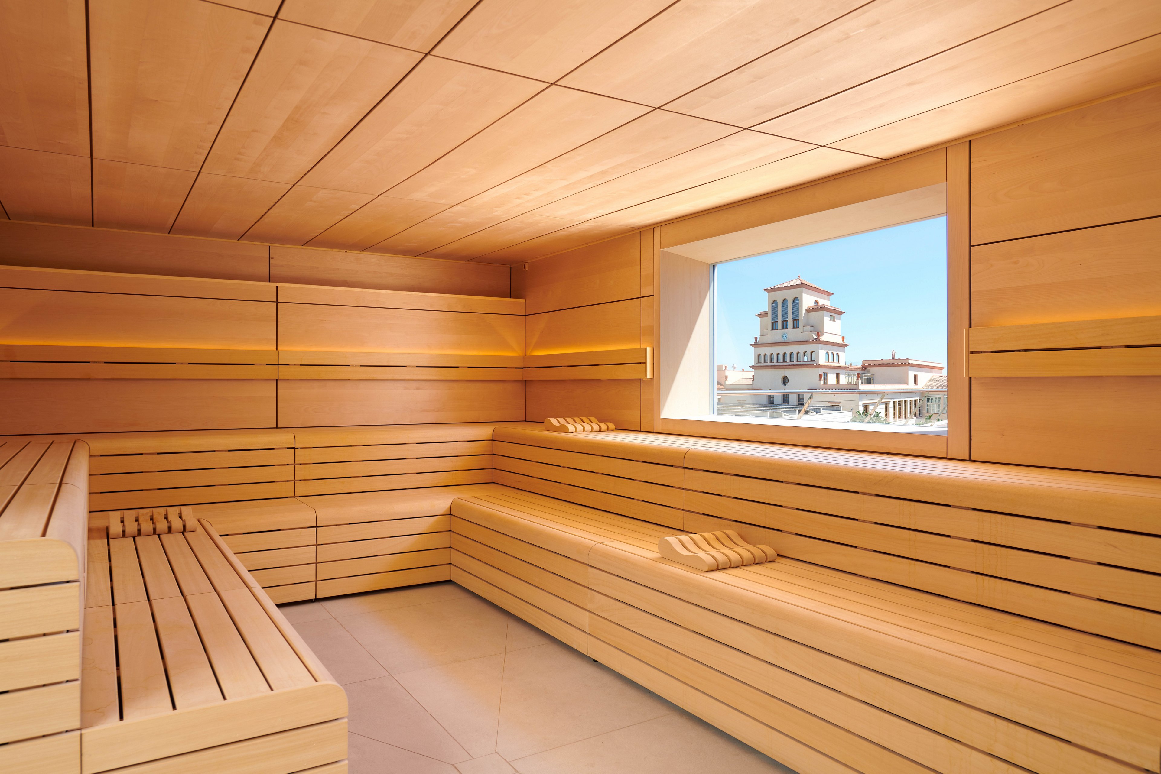 Le Meridien Ra Beach Hotel & Spa