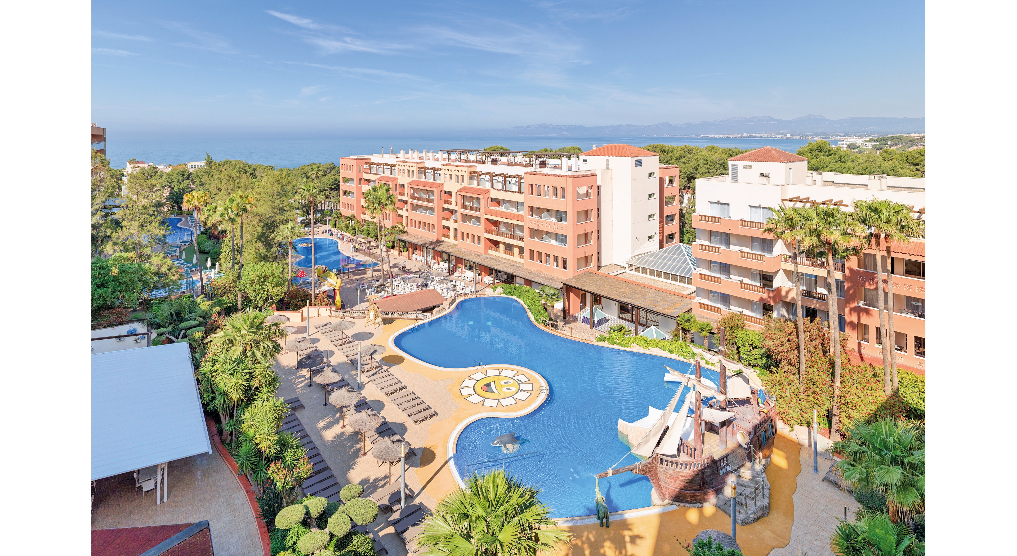 H10 Mediterranean Village & PortAventura Theme Park