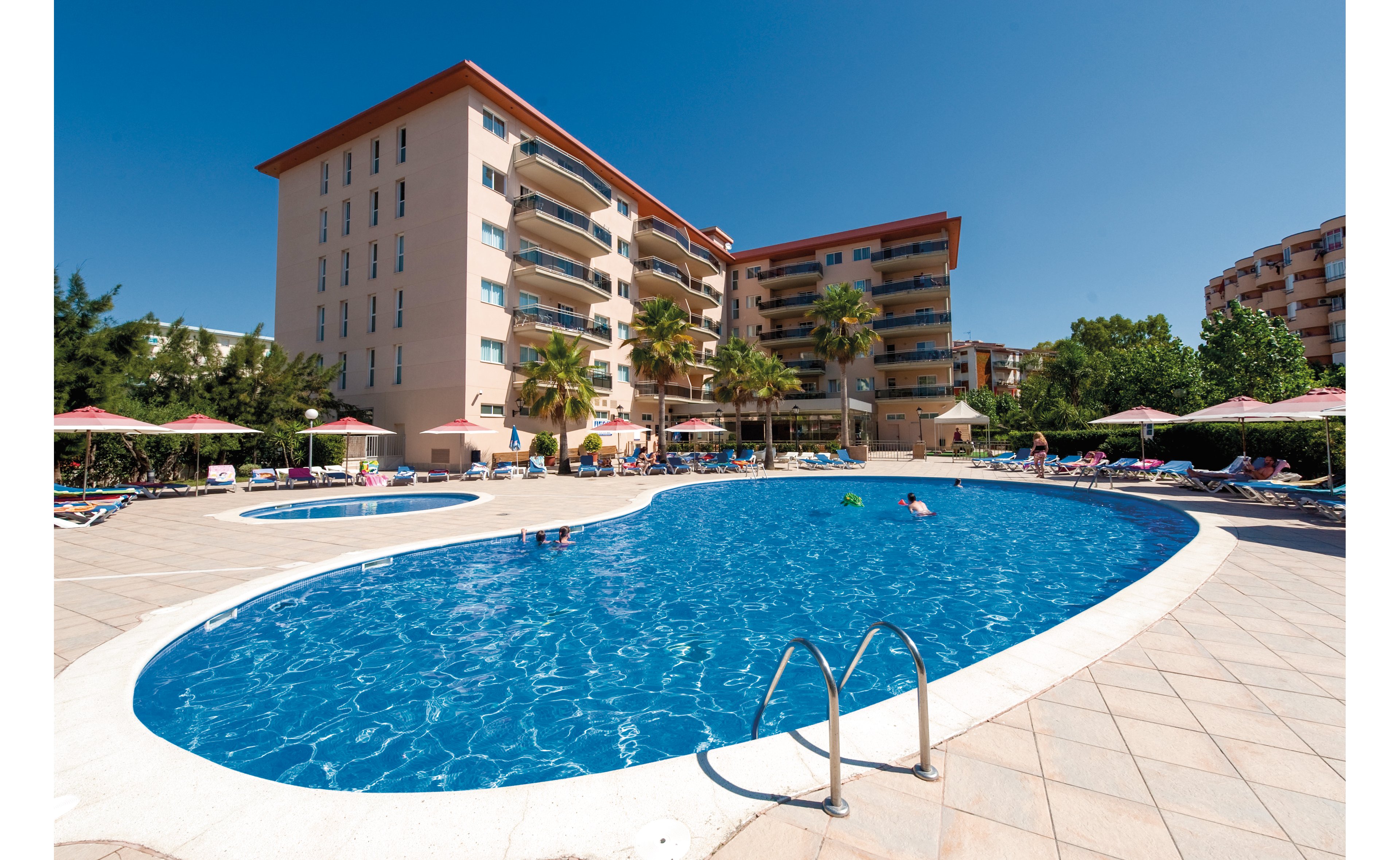 Pineda Park Apartments & Aquopolis Waterpark