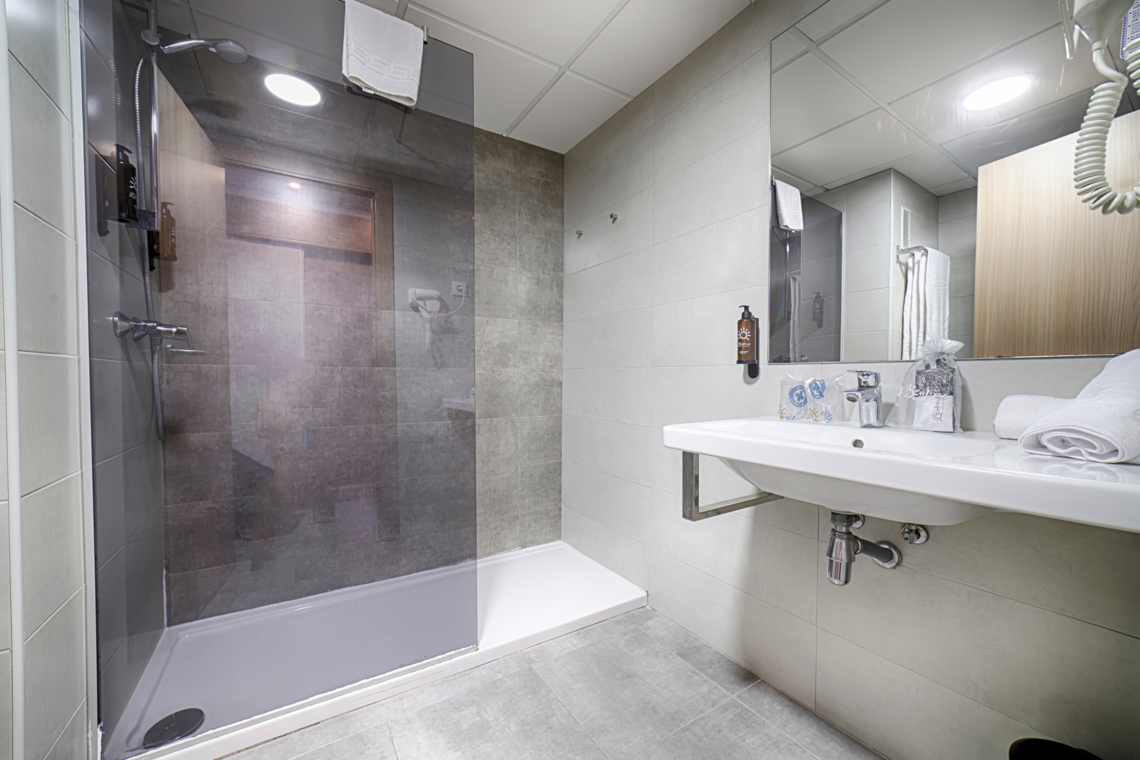 Ohtels Villa Dorada & PortAventura Theme Park