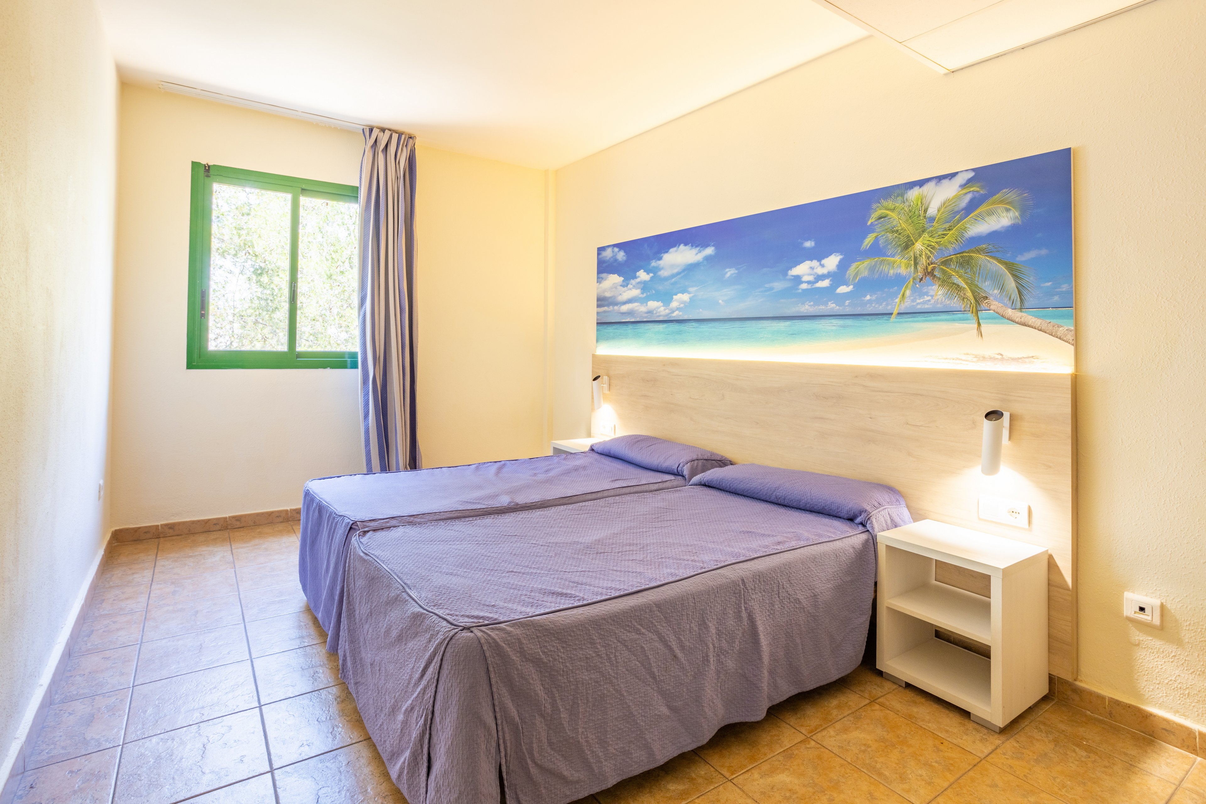 Festival Village Apartments & PortAventura Theme Park