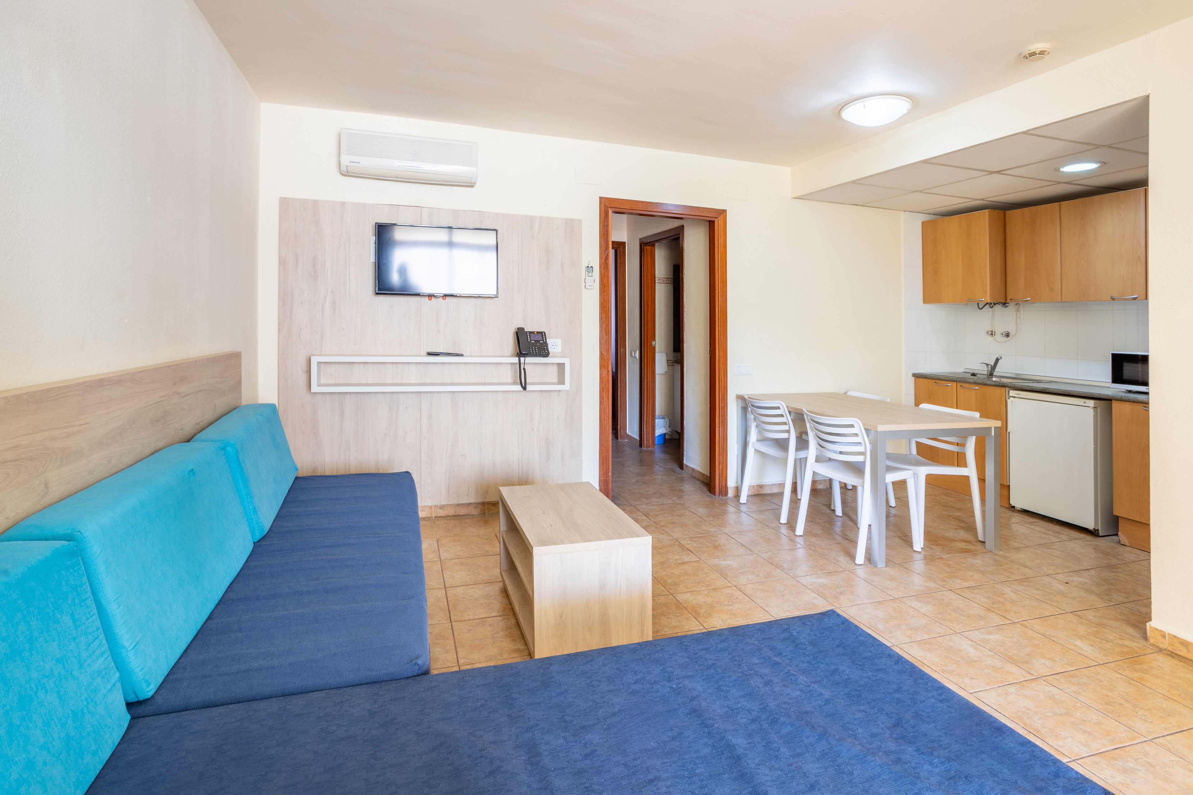 Festival Village Apartments & PortAventura Theme Park