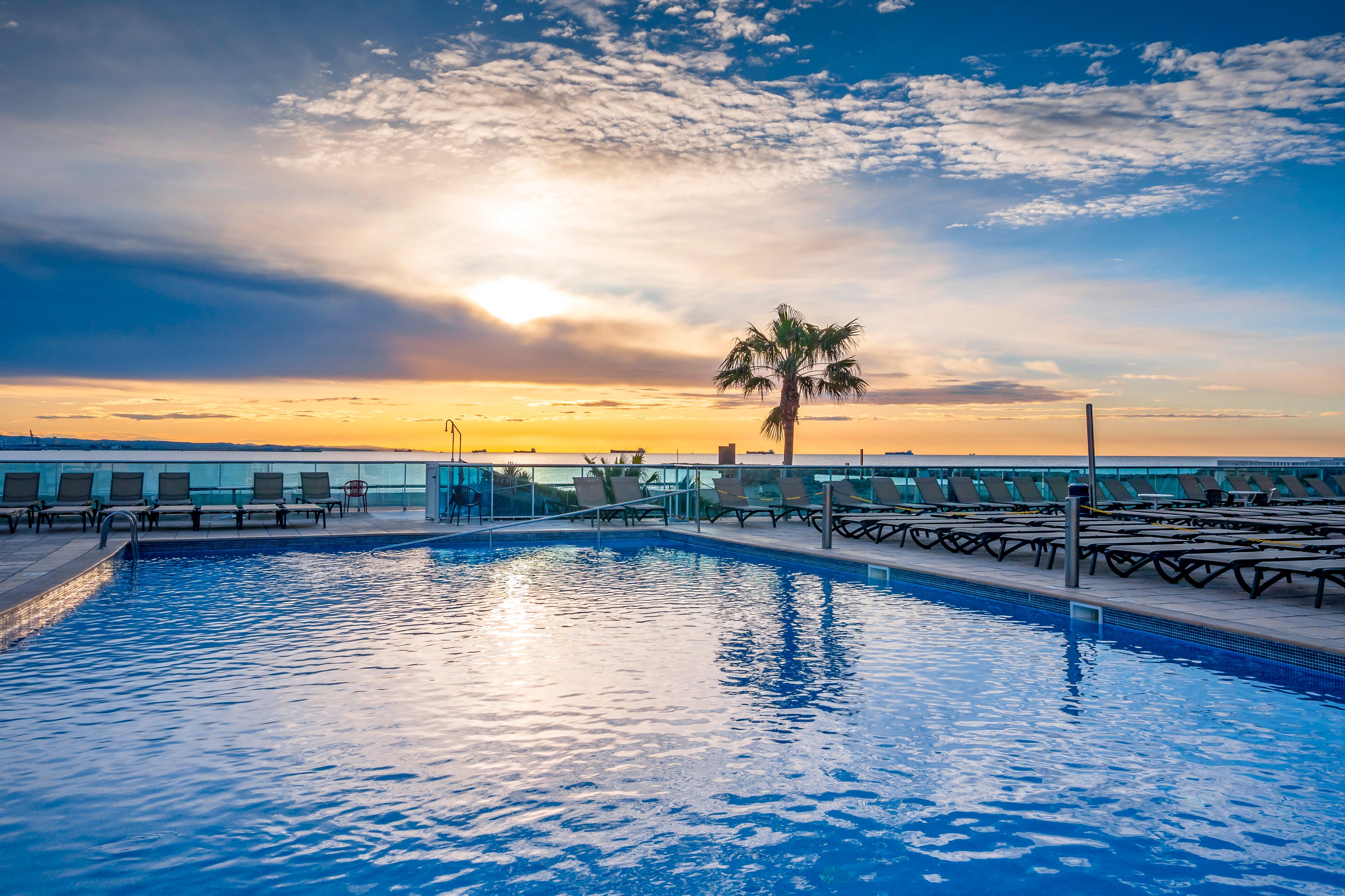 Golden Donaire Beach & Aquopolis Waterpark