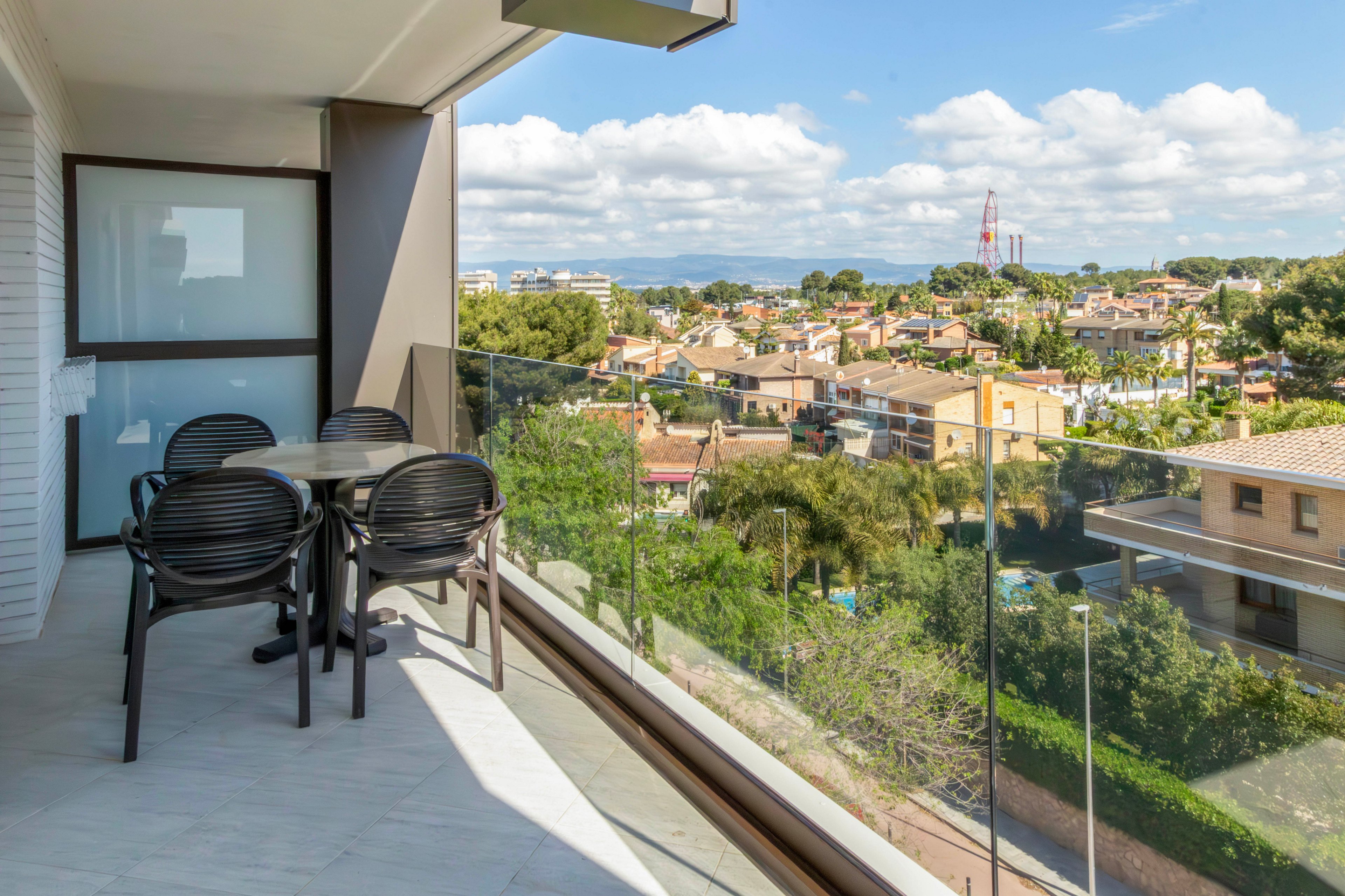 Golden Avenida Family Suites