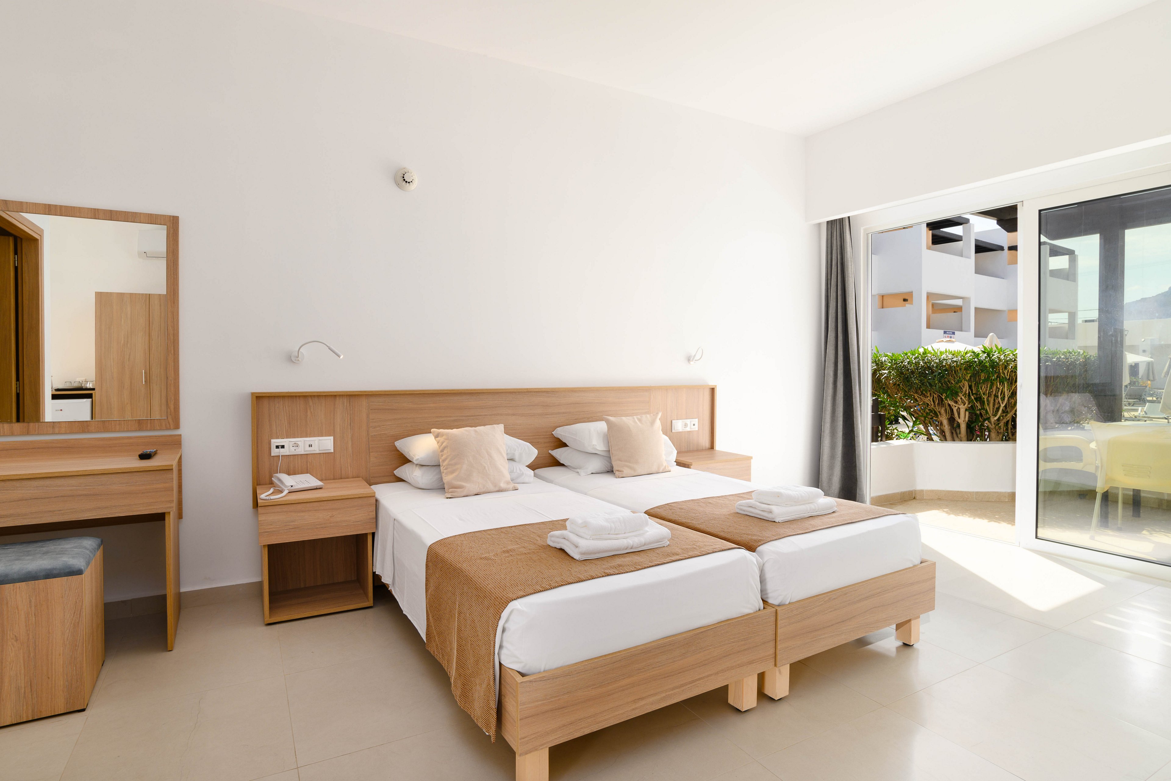 Matina Aparthotel Pefkos