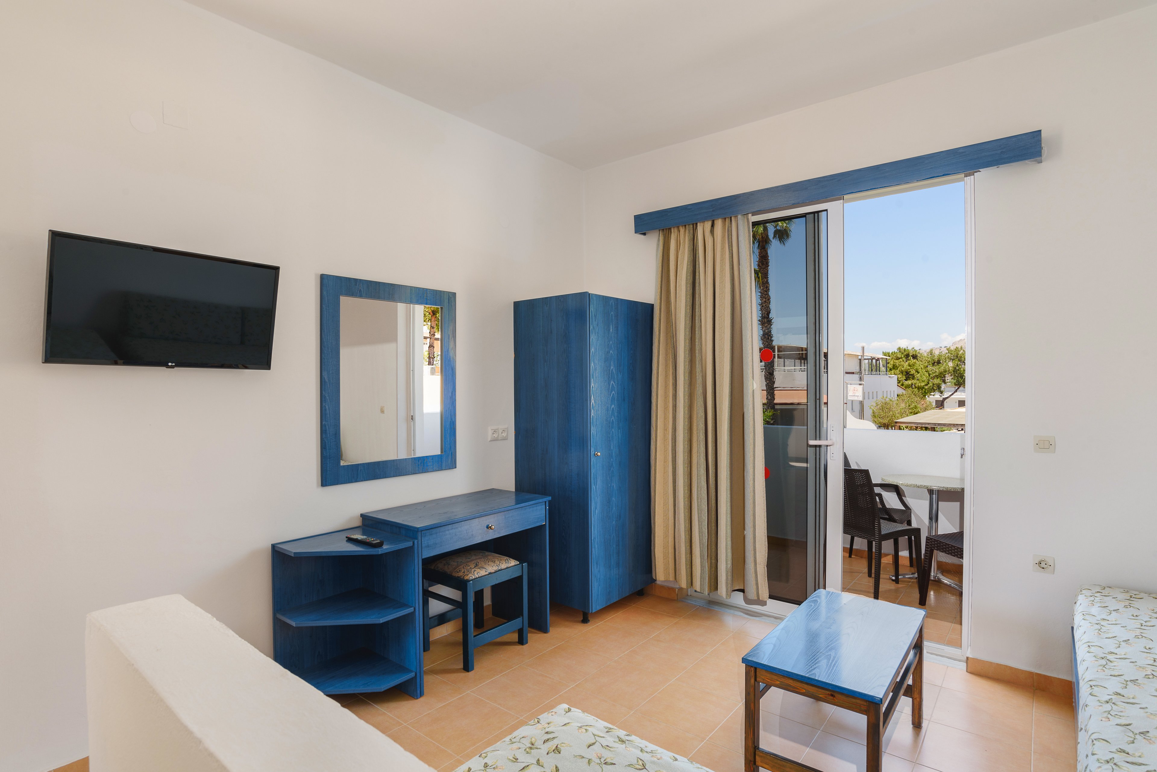 Matina Aparthotel Pefkos