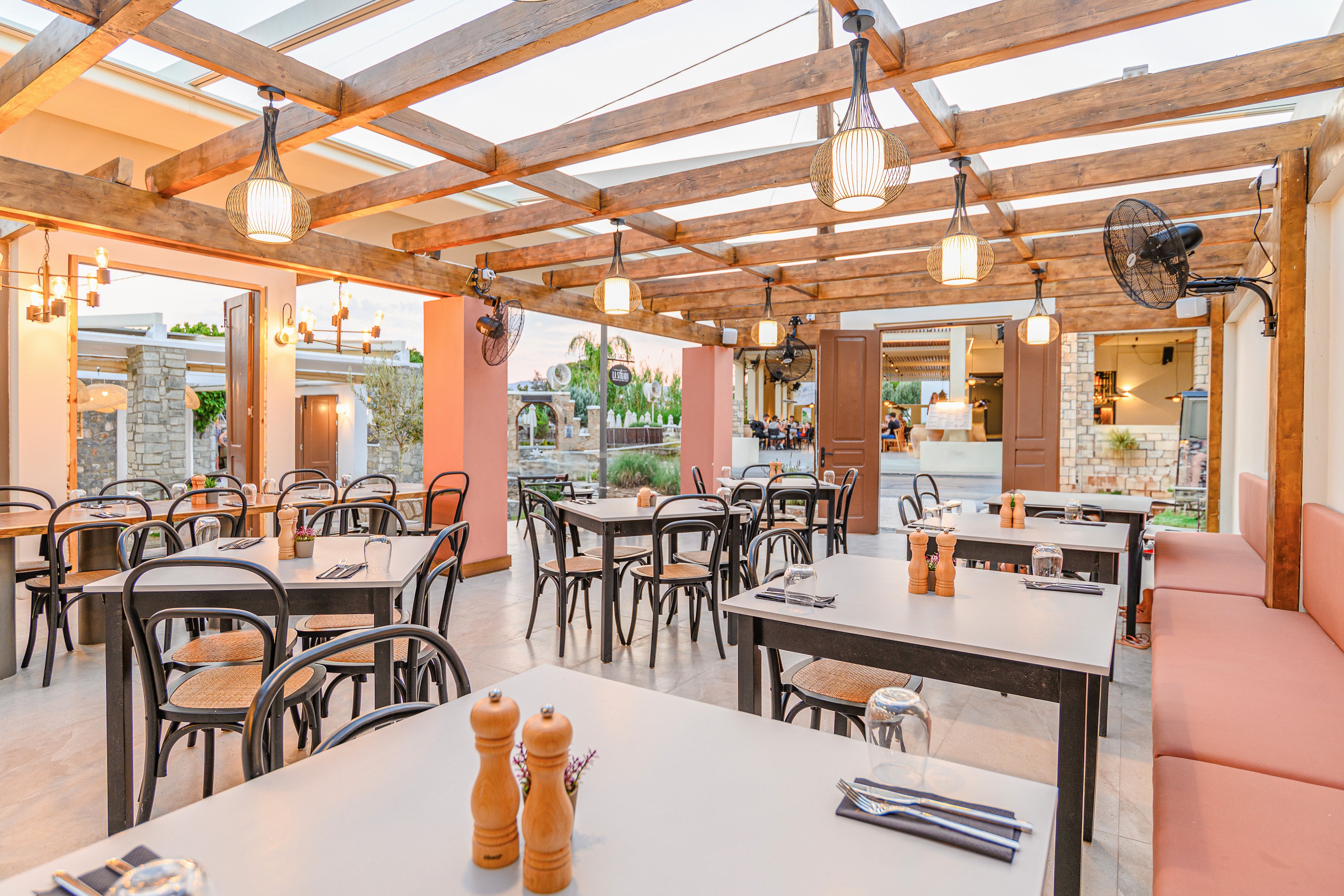 Matina Aparthotel Pefkos