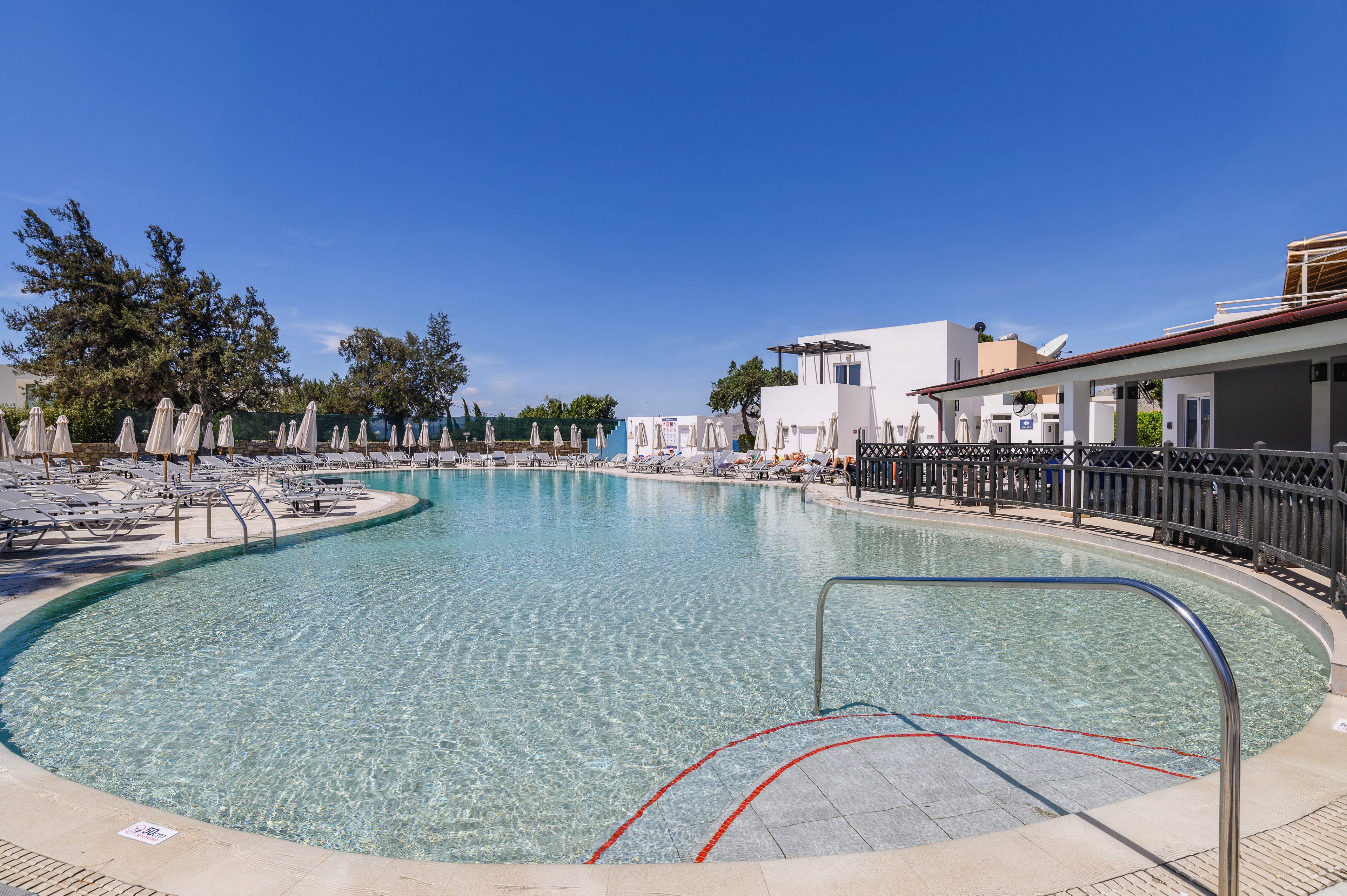Matina Aparthotel Pefkos