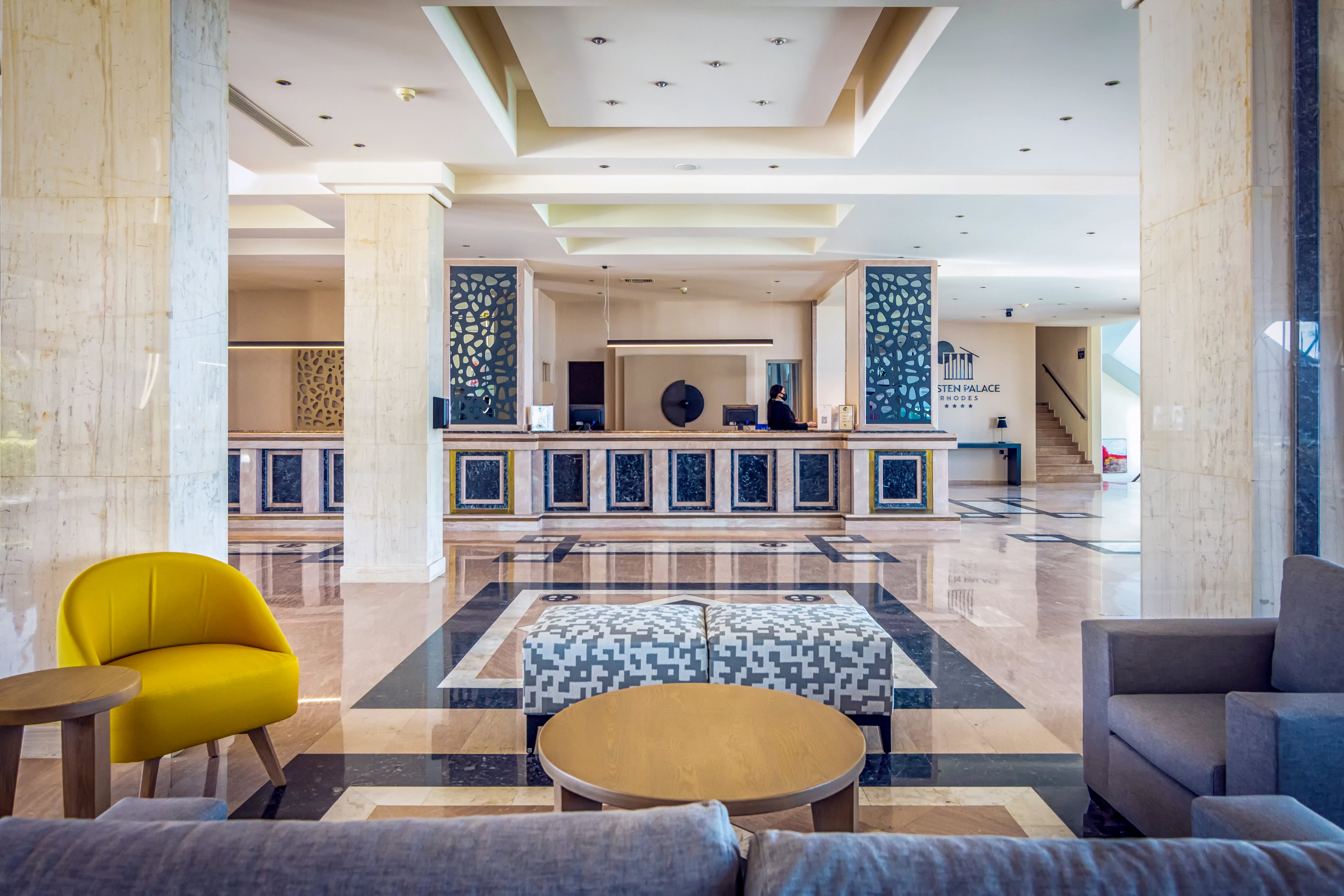 Kresten Palace Hotel