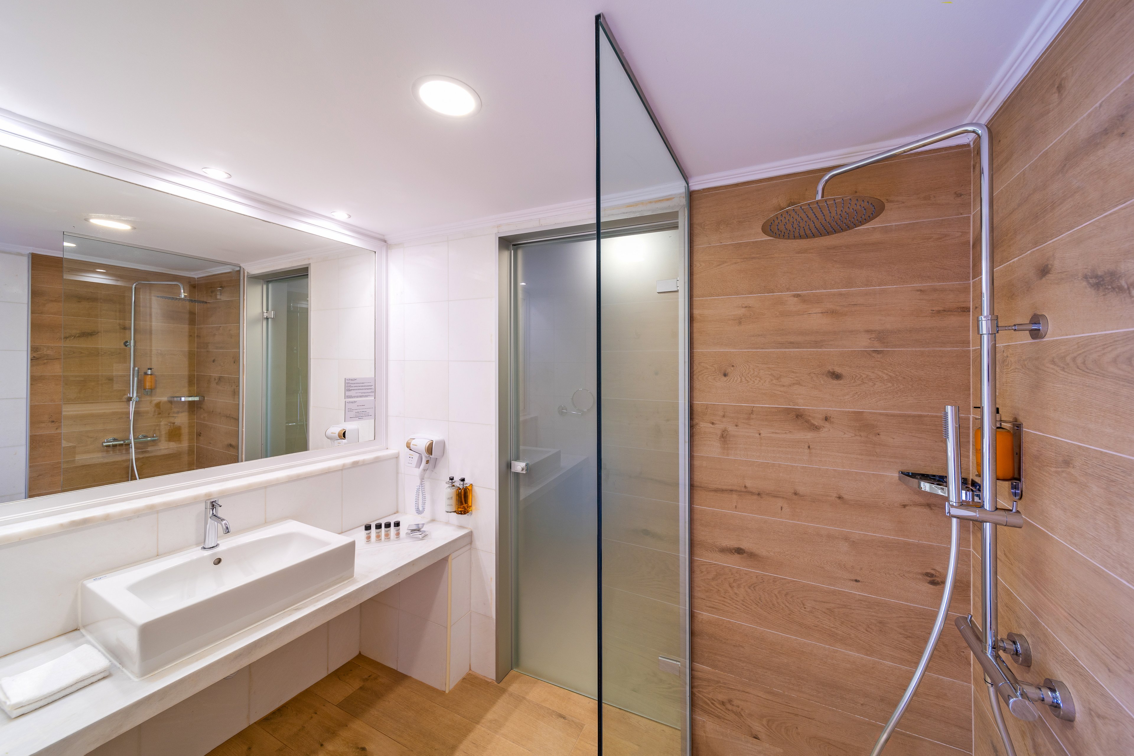 Kresten Royal Euphoria Resort