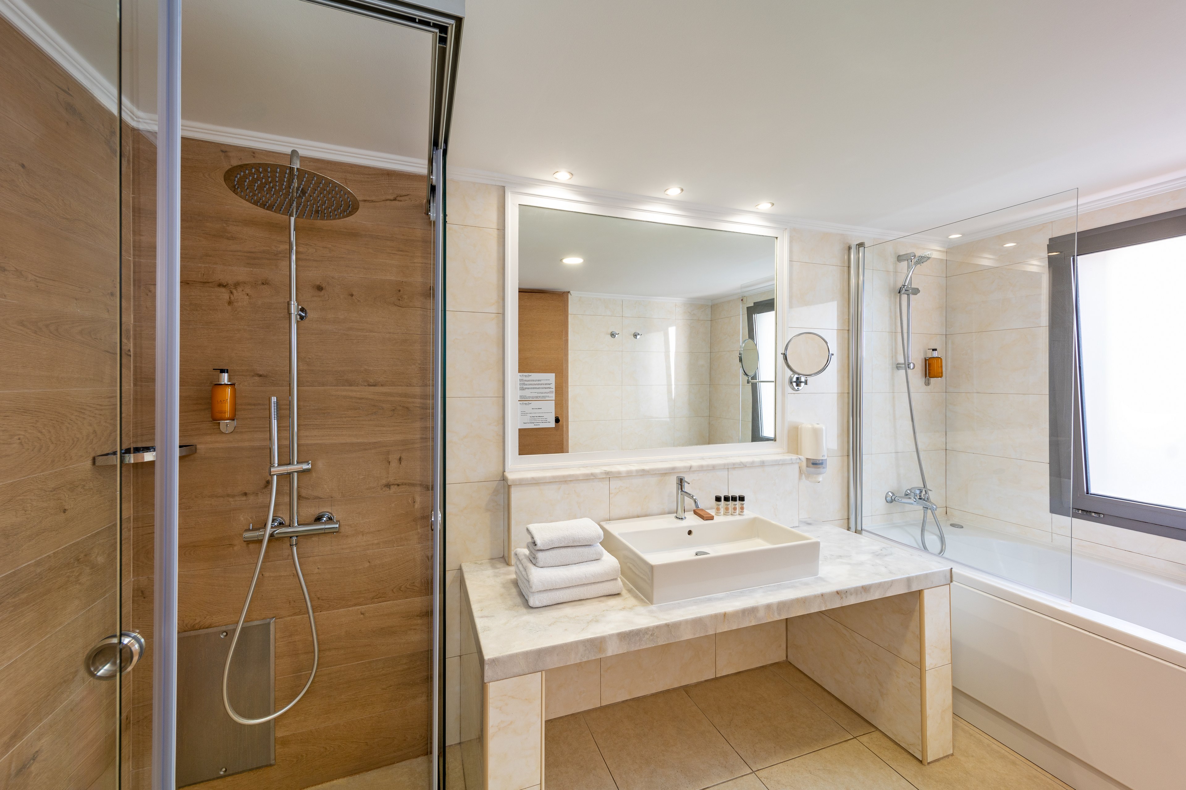 Kresten Royal Euphoria Resort