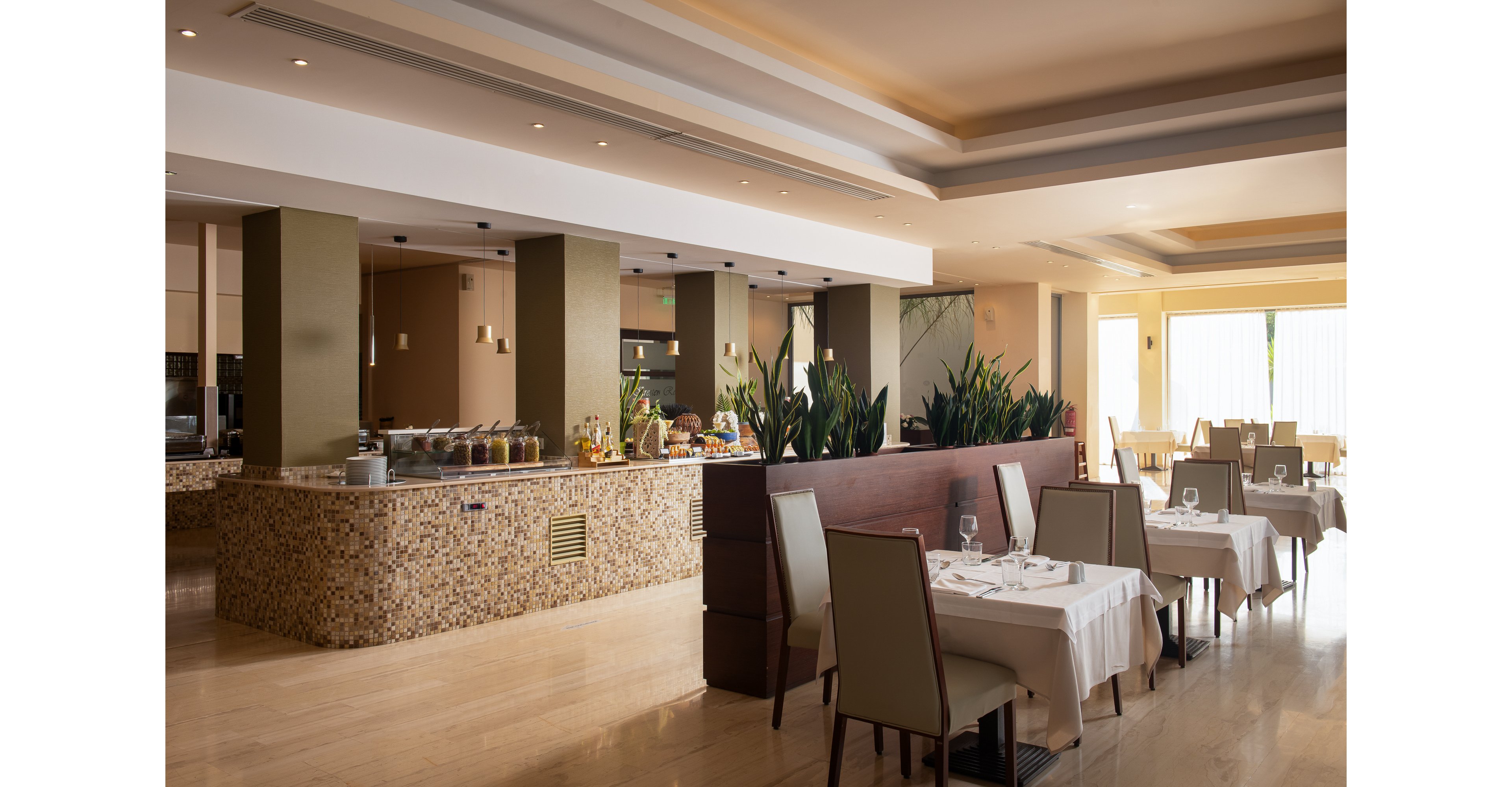 Kresten Royal Euphoria Resort