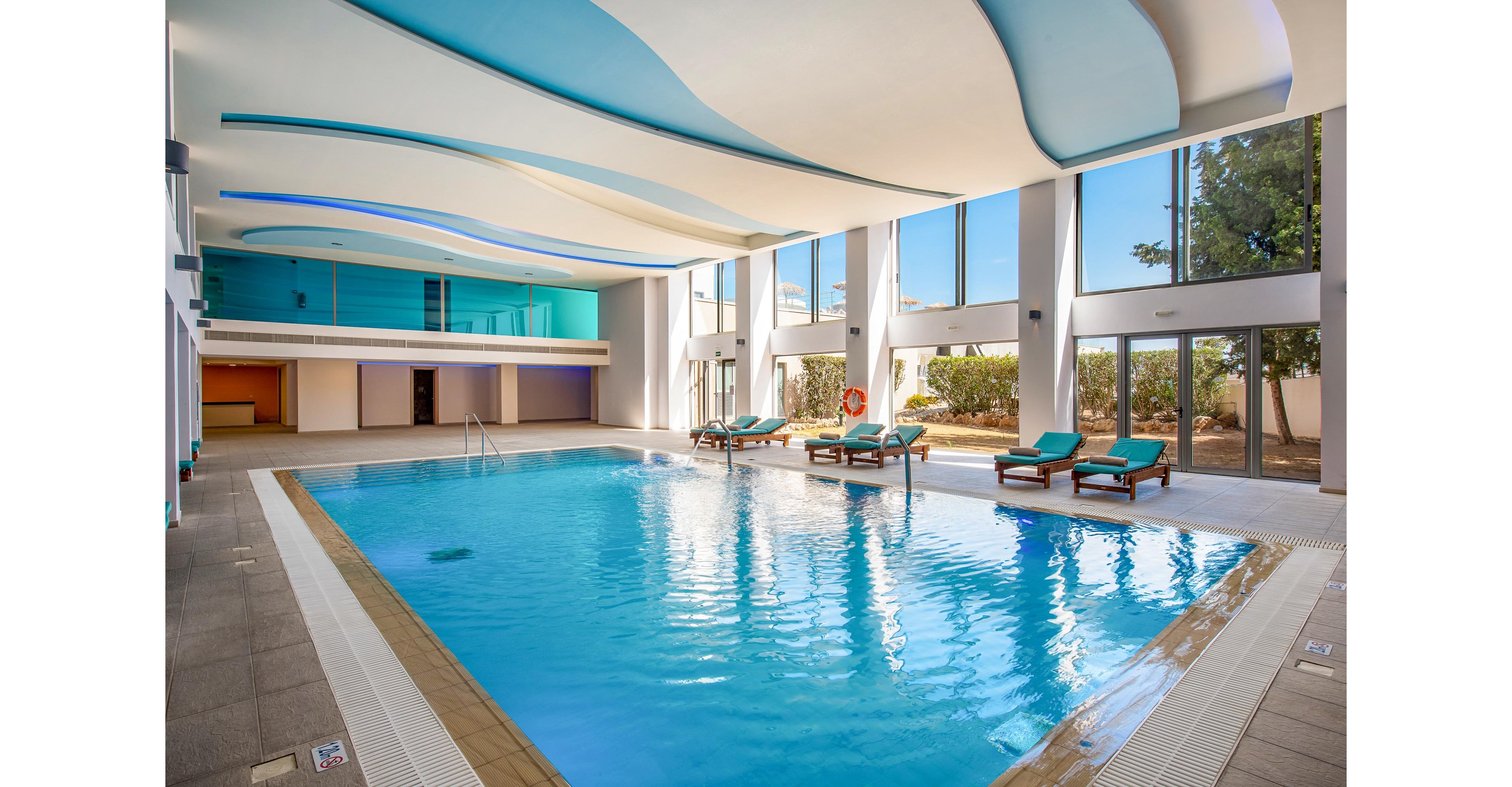 Kresten Royal Euphoria Resort