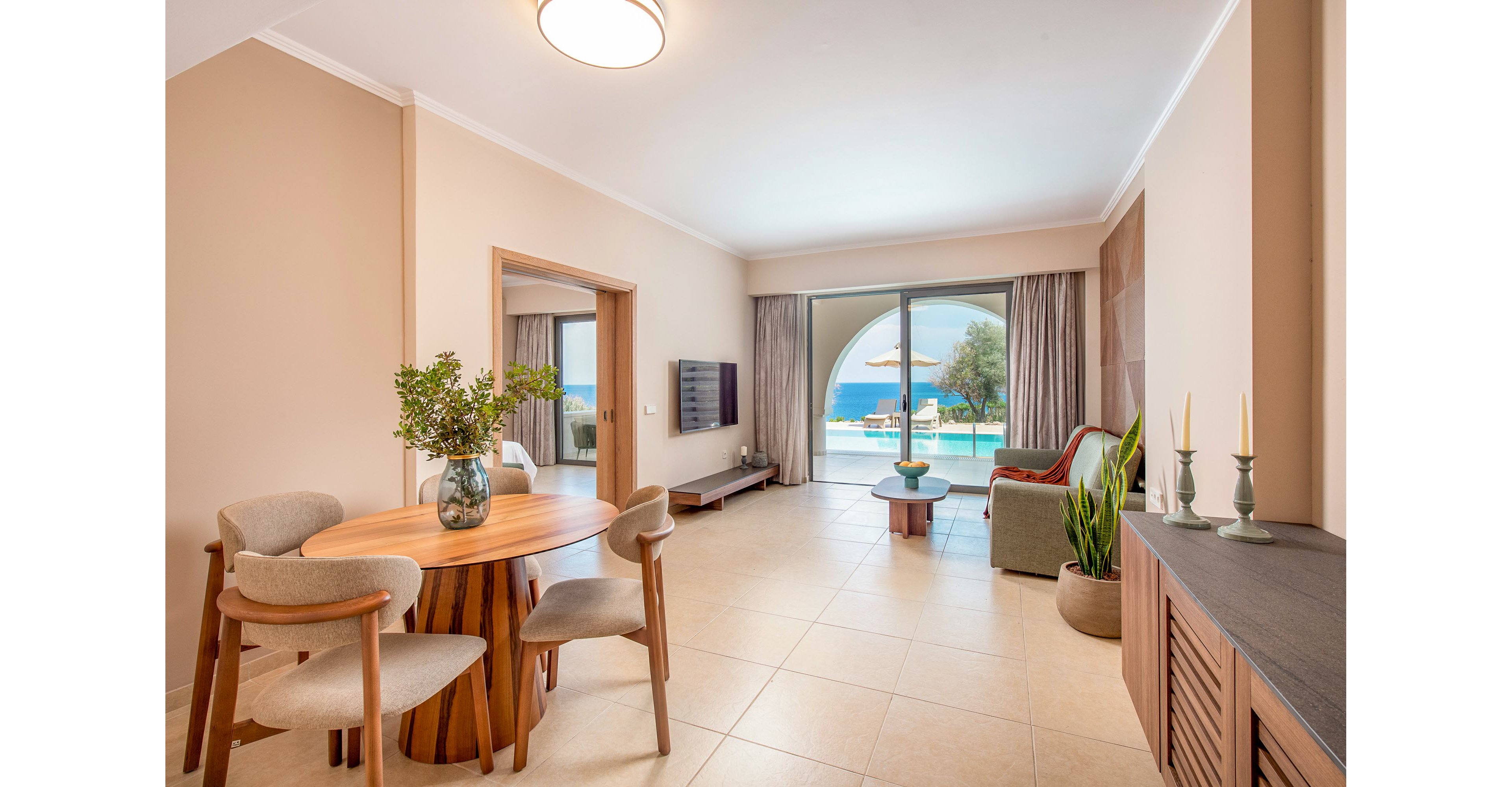 Kresten Royal Euphoria Resort