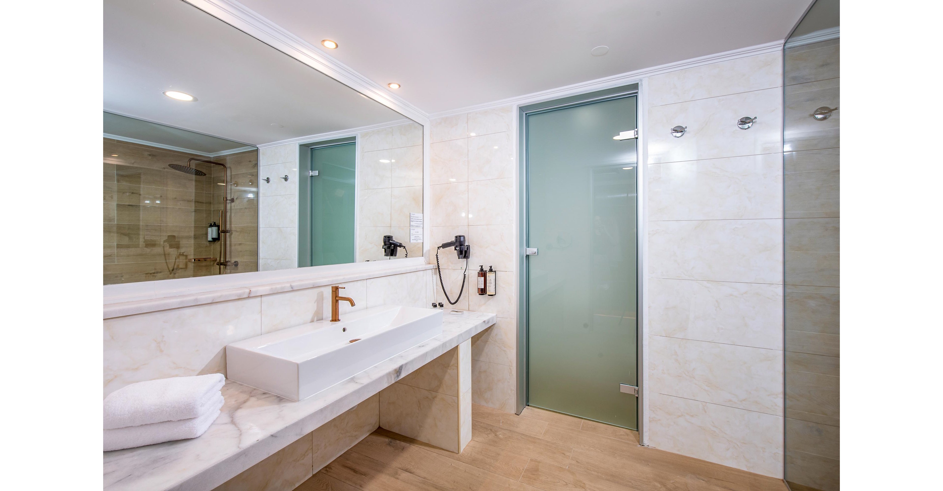 Kresten Royal Euphoria Resort