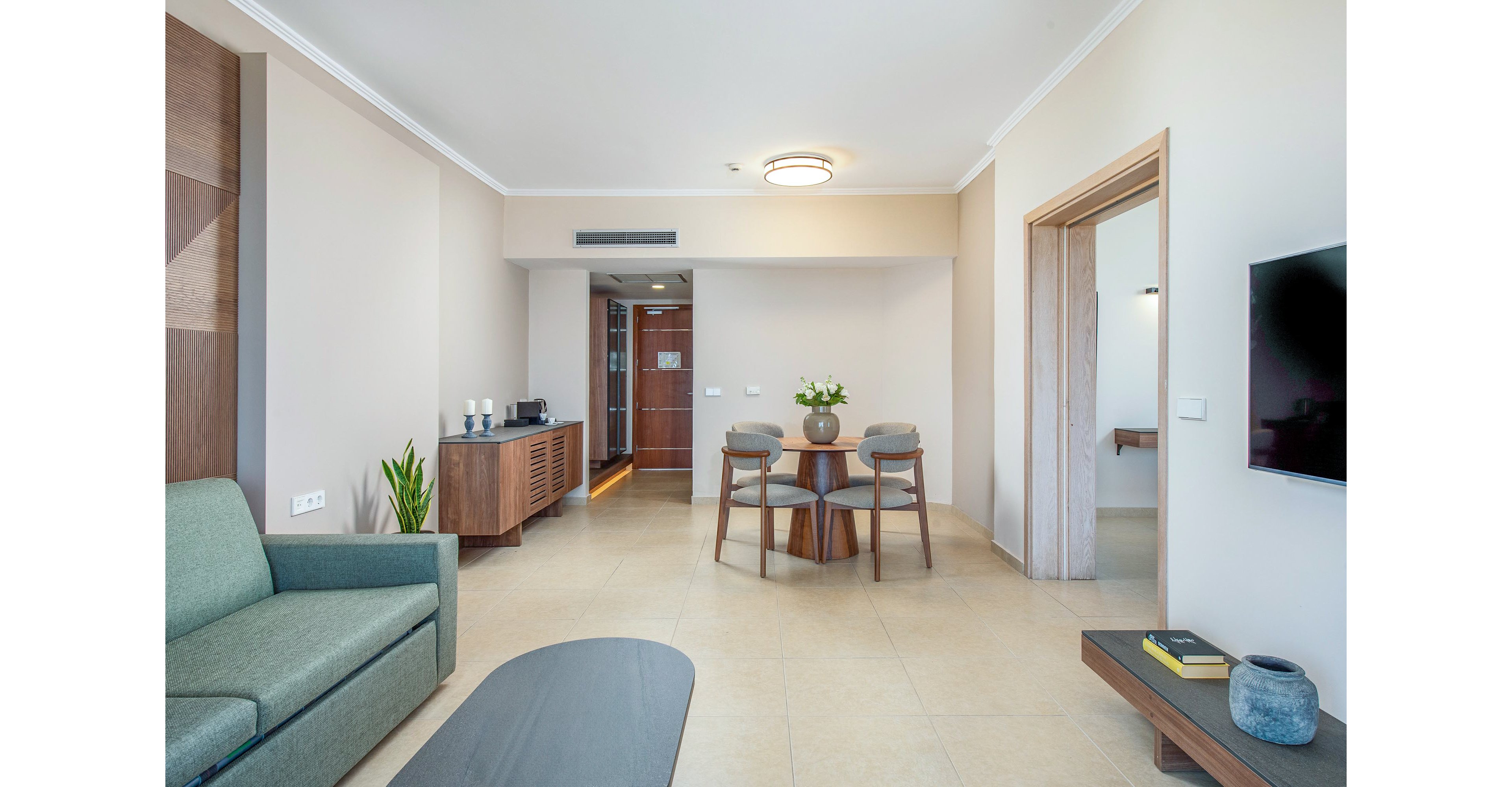 Kresten Royal Euphoria Resort