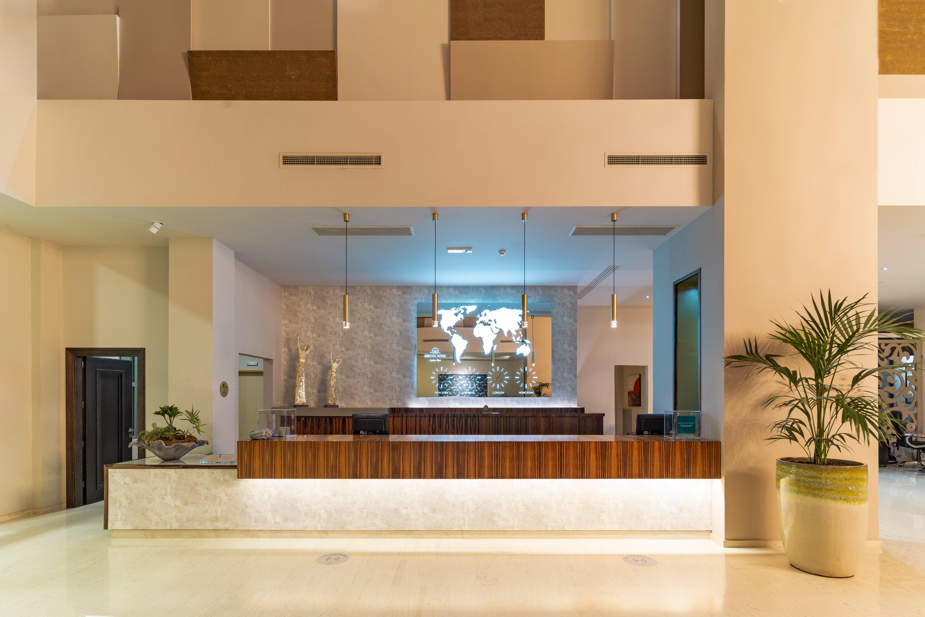 Kresten Royal Euphoria Resort