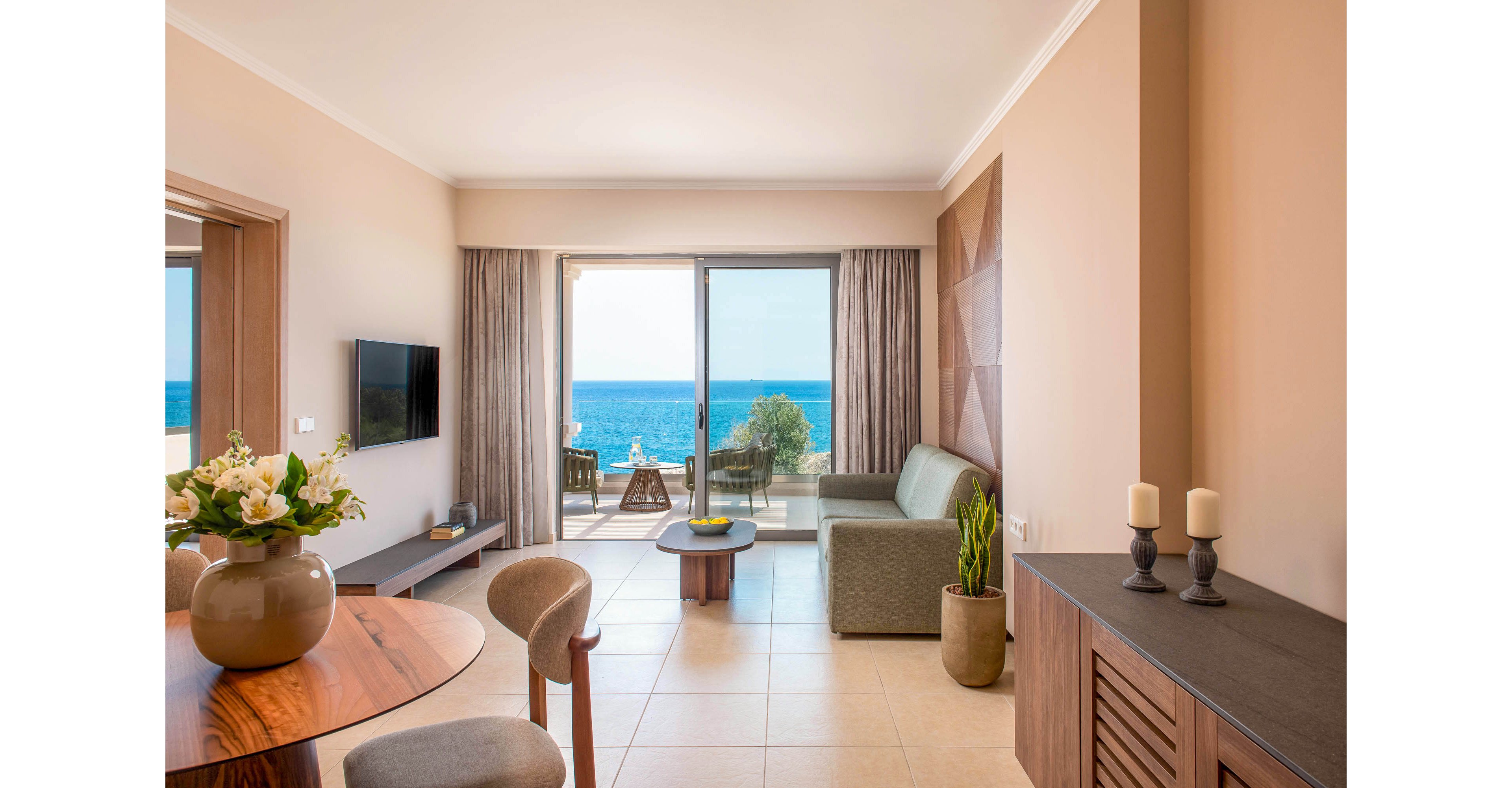 Kresten Royal Euphoria Resort