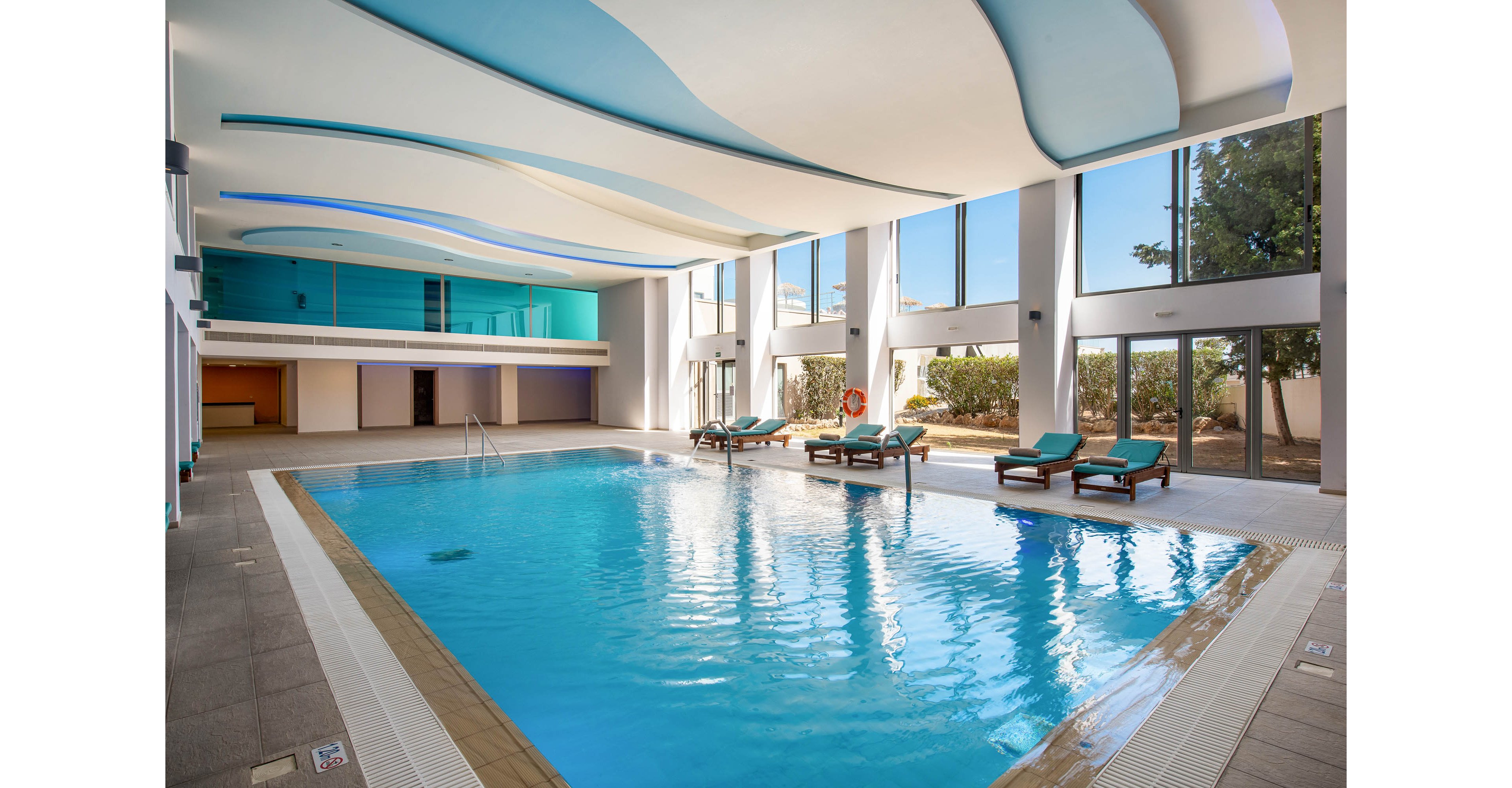 Kresten Royal Euphoria Resort