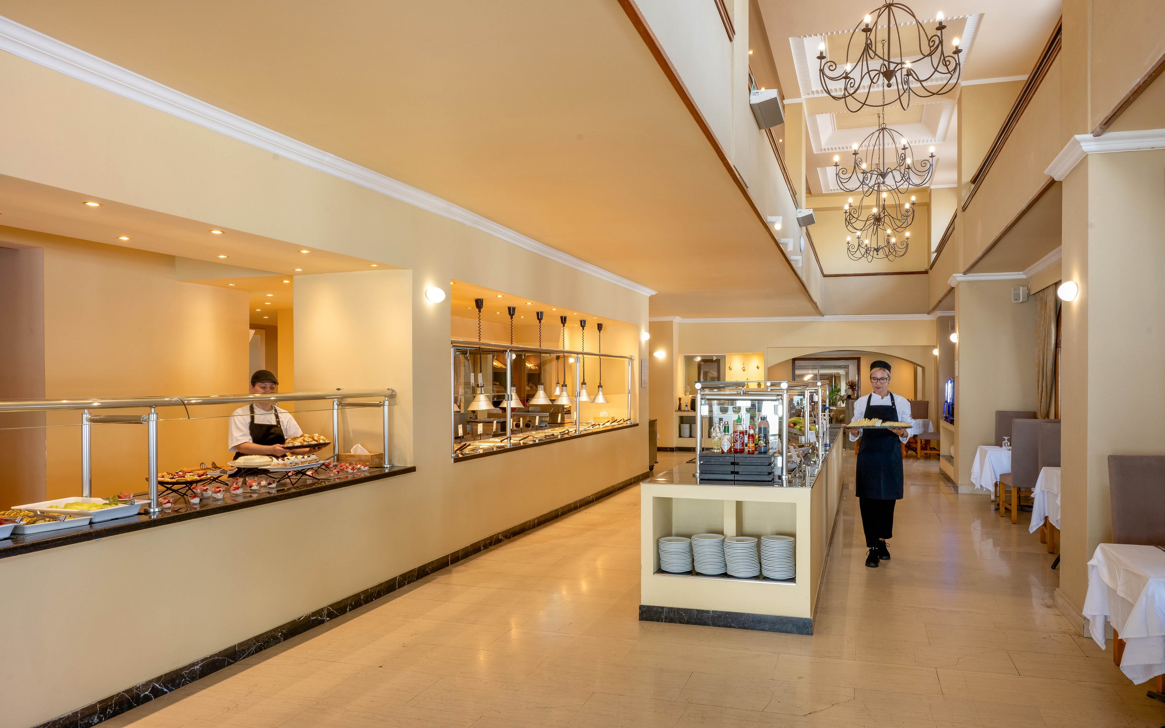 Canvas by Mitsis Petit Palais