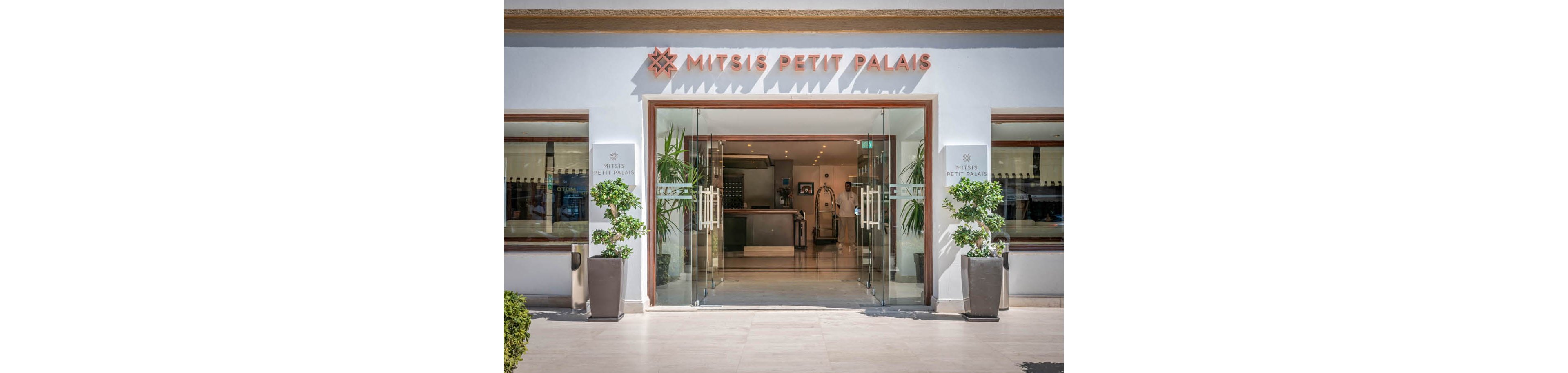 Canvas by Mitsis Petit Palais