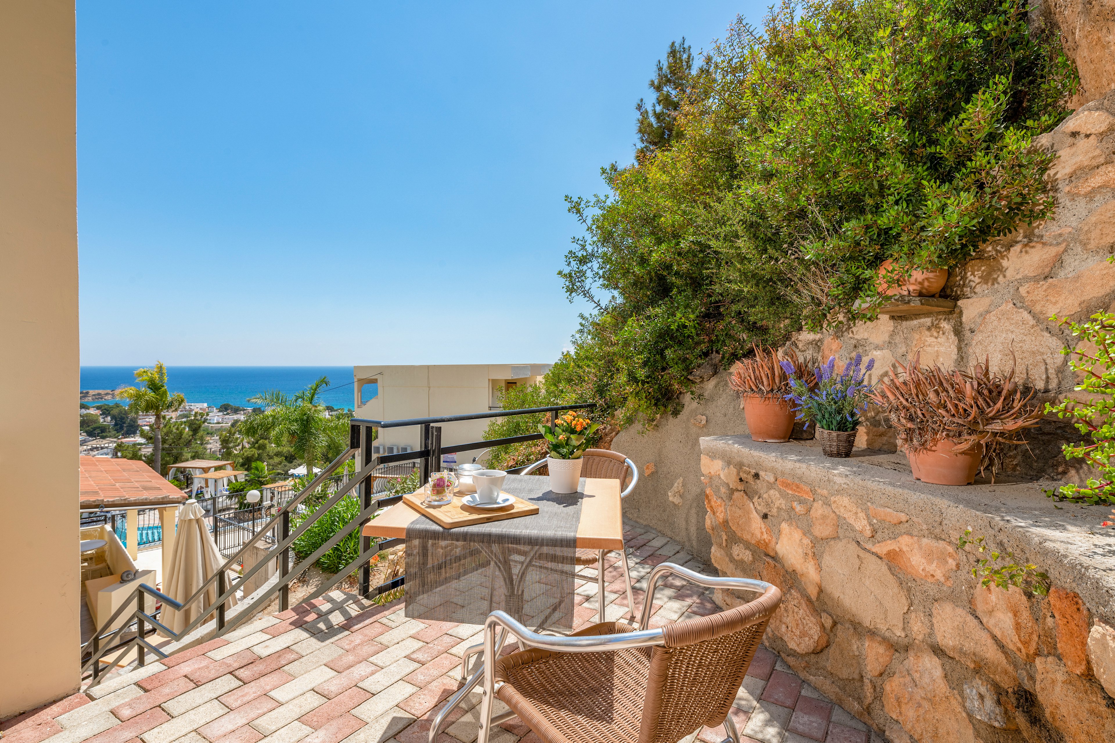 Pefkos View Apartments