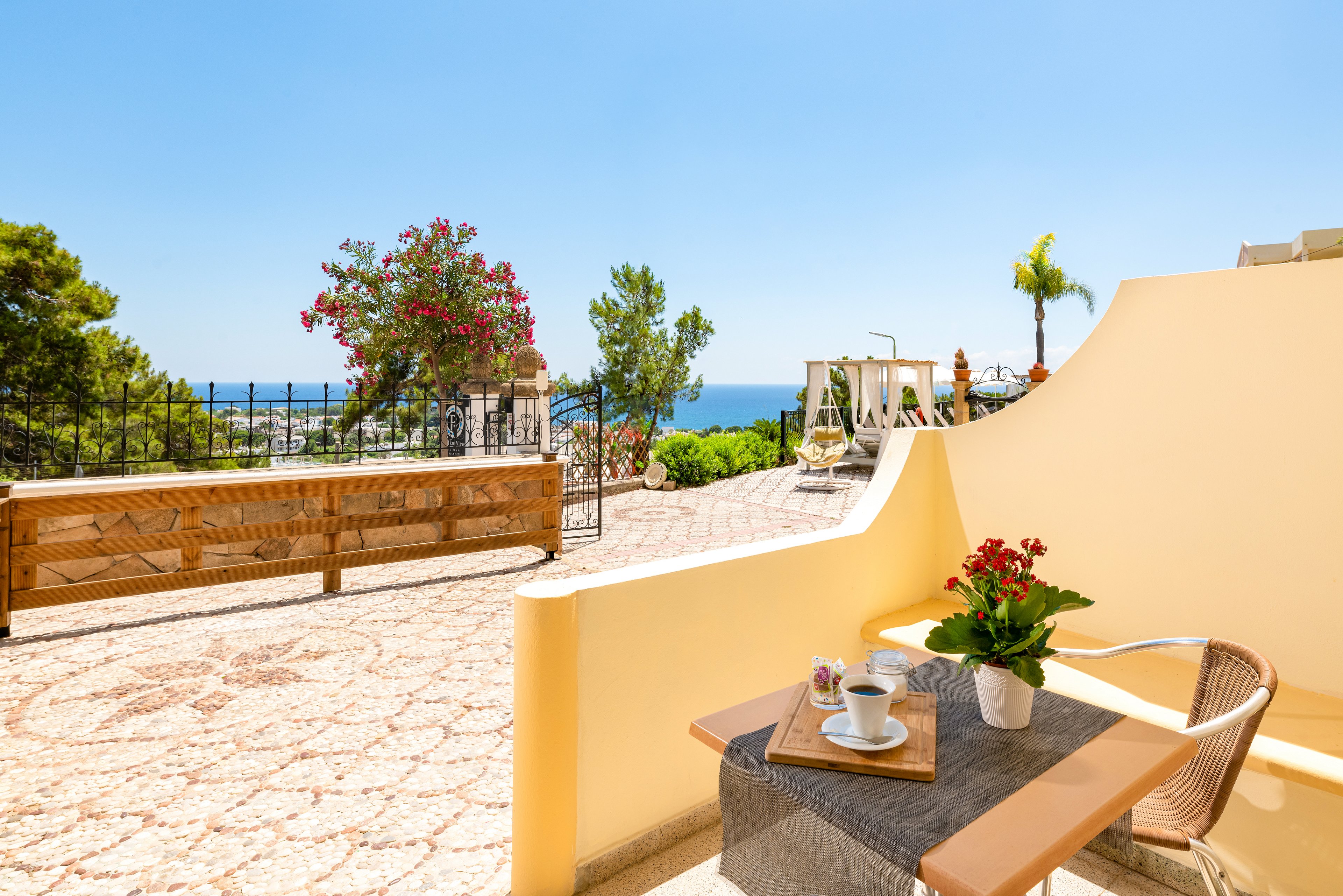 Pefkos View Apartments