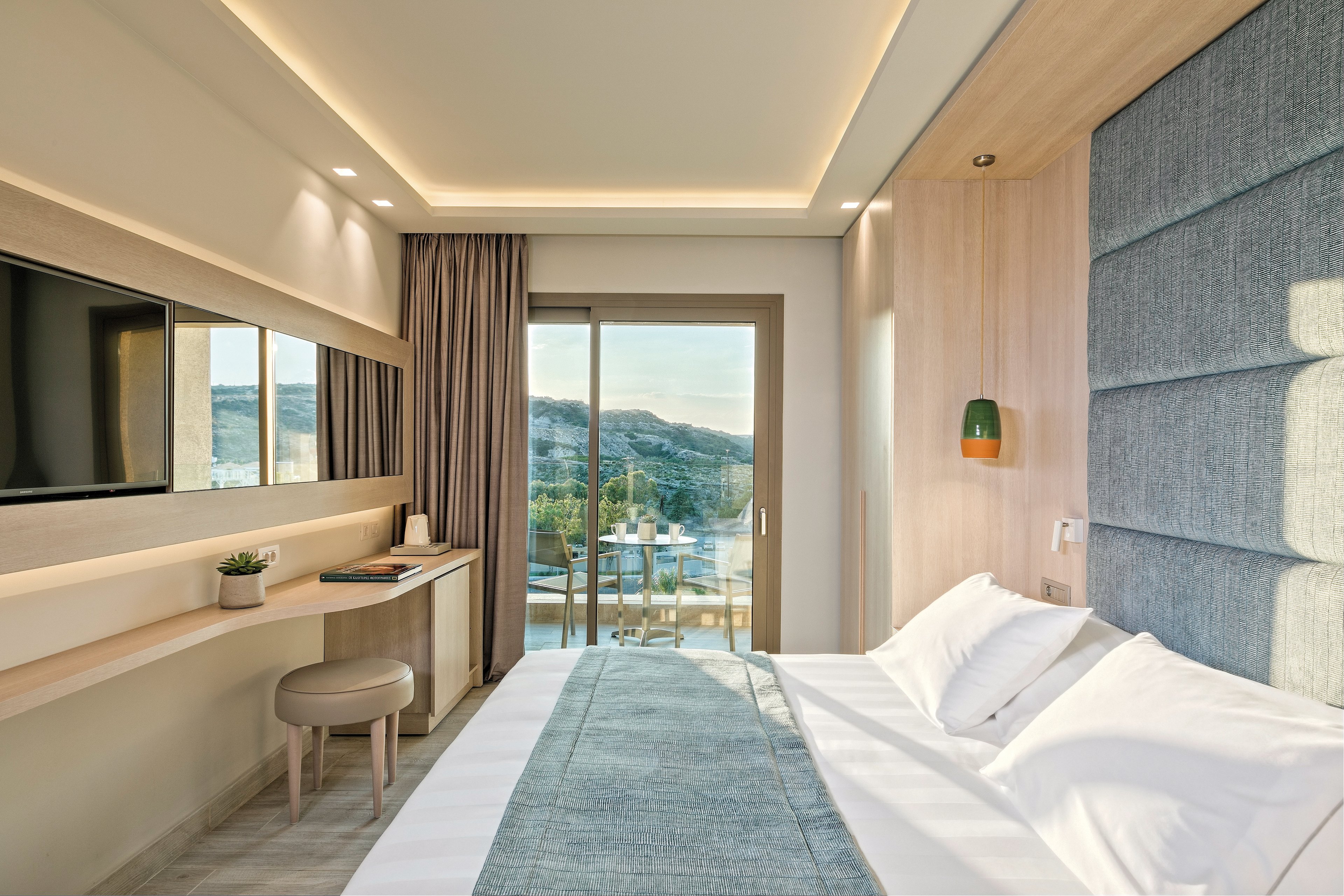 Amada Colossos Resort