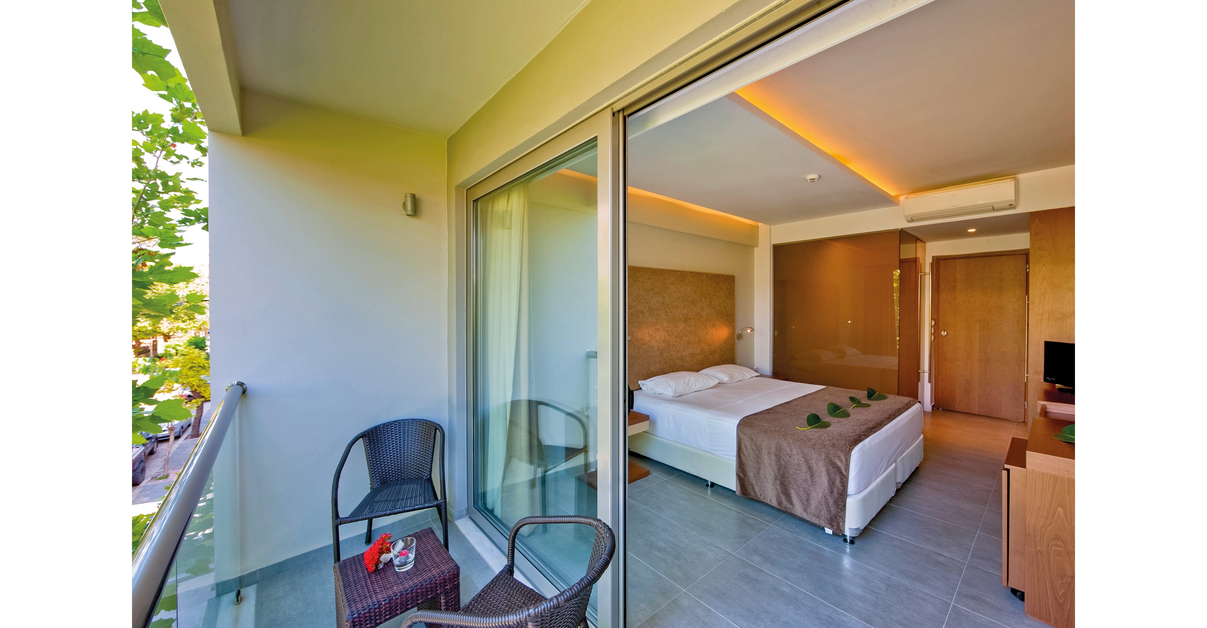 Oktober Downtown Boutique Hotel