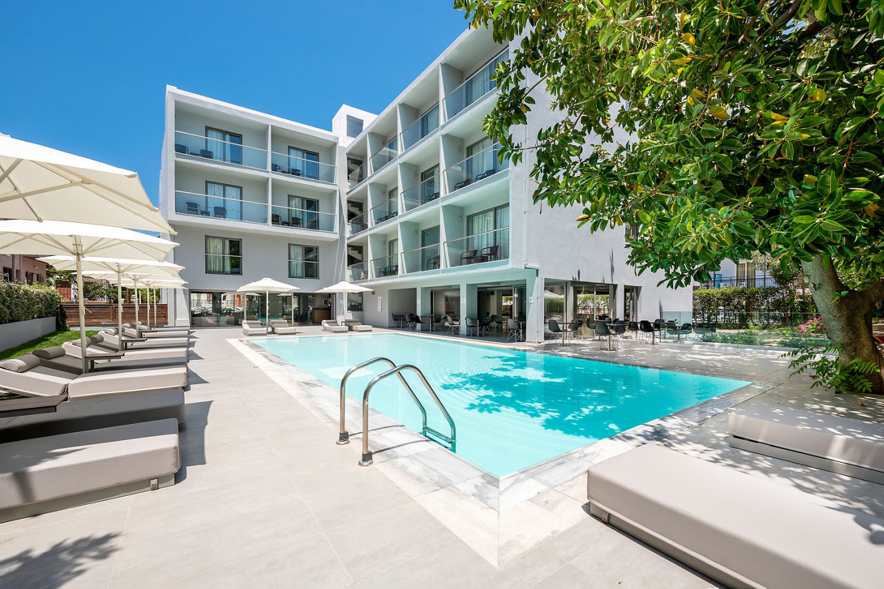 Oktober Downtown Boutique Hotel