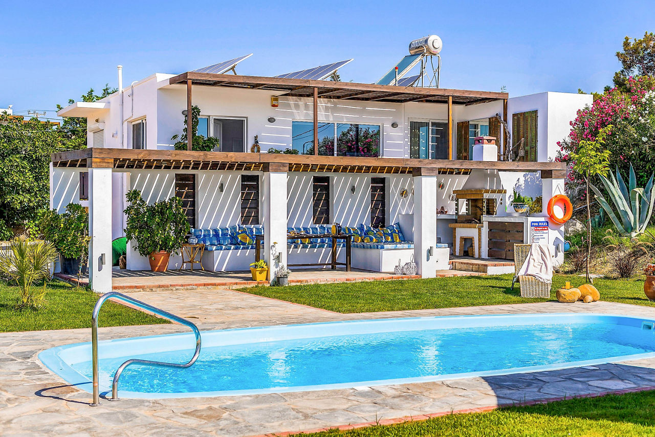 Afantou Beach Villa
