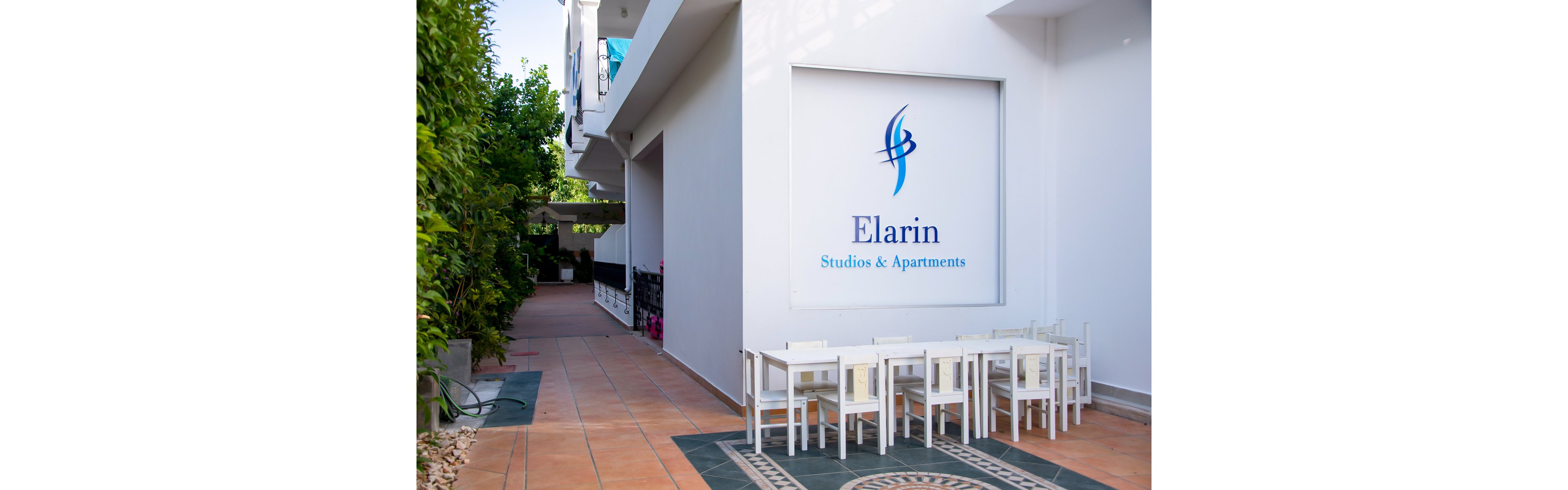 Elarin Studios and Apartments