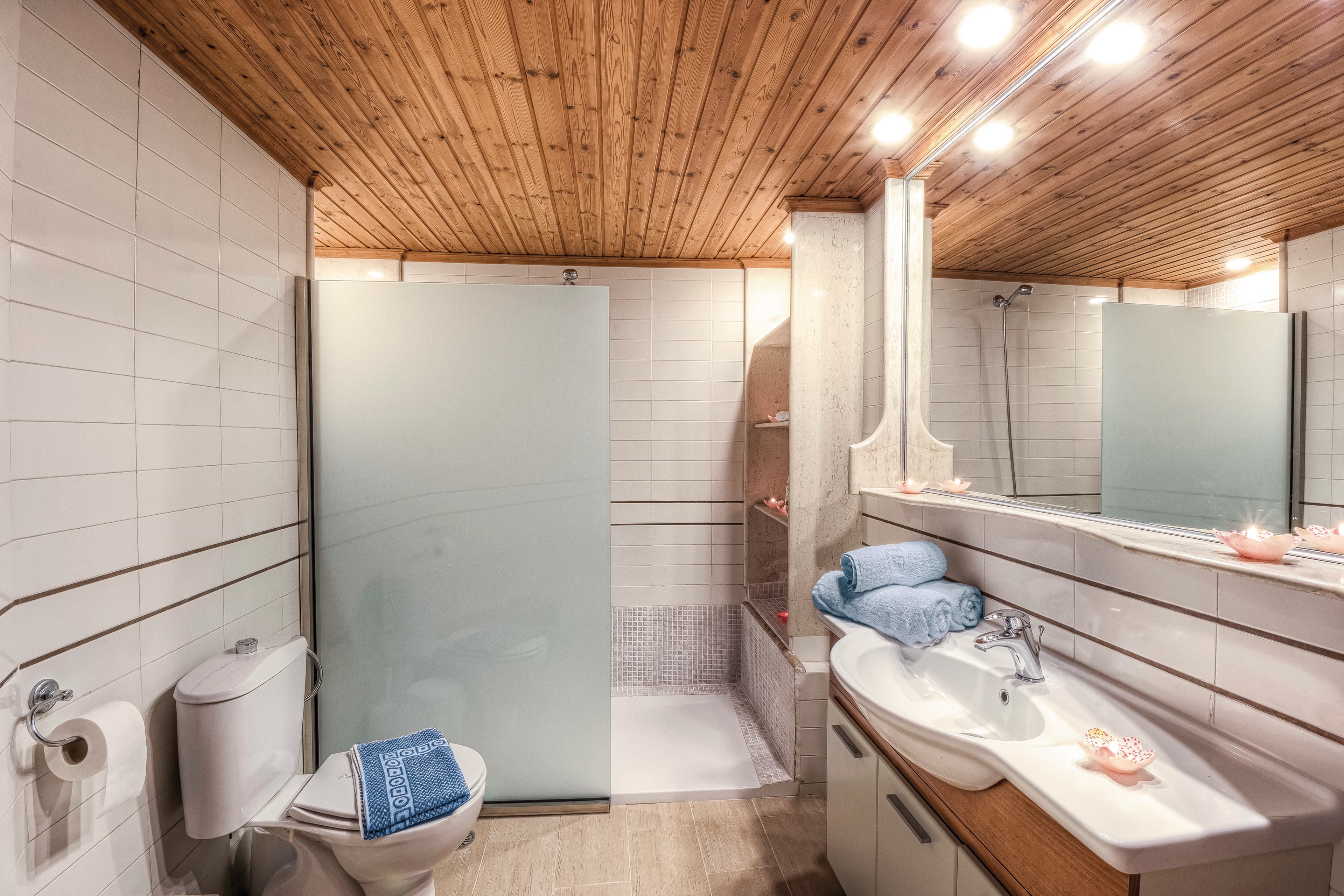 Thea Villas and Suites