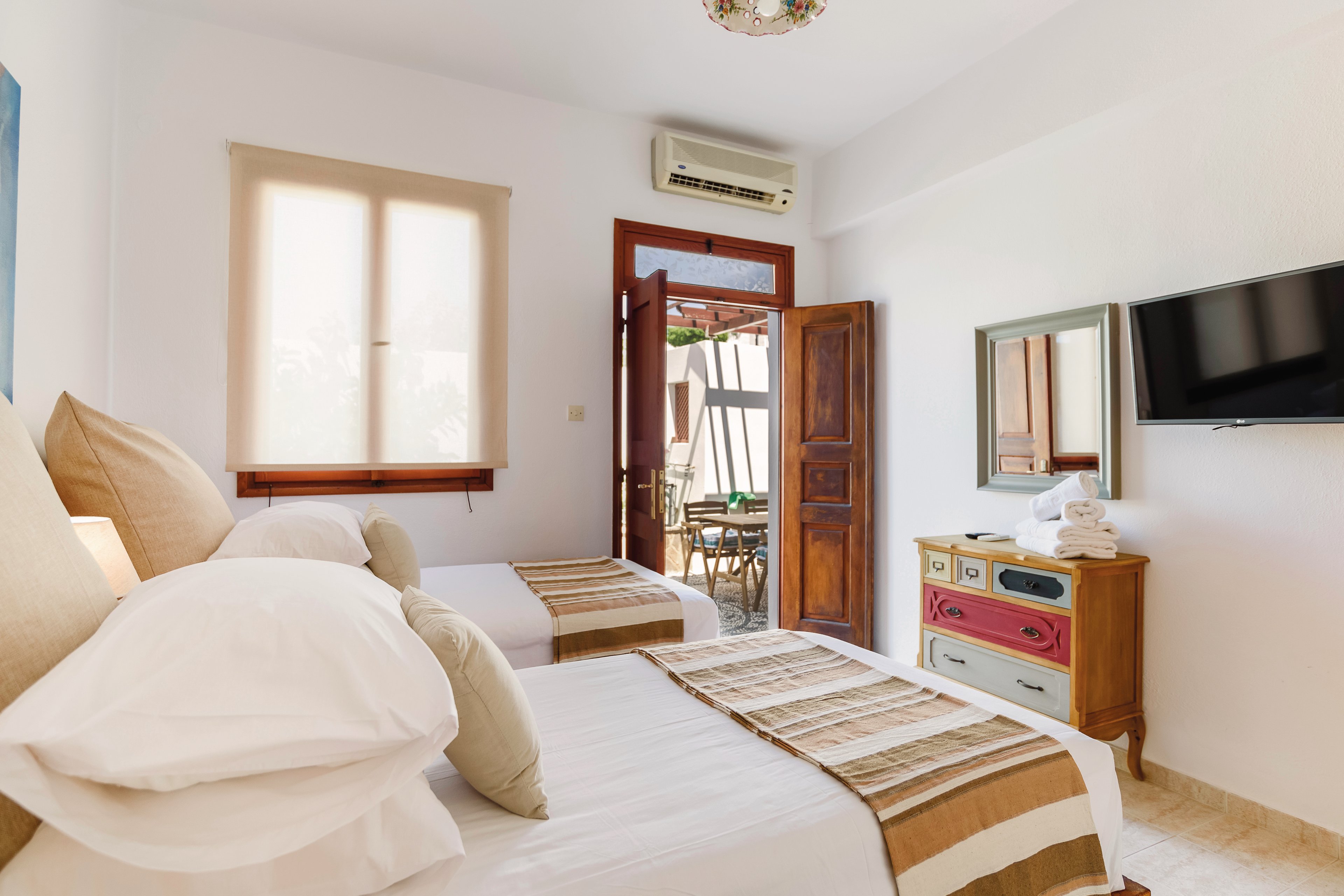 Thea Villas and Suites