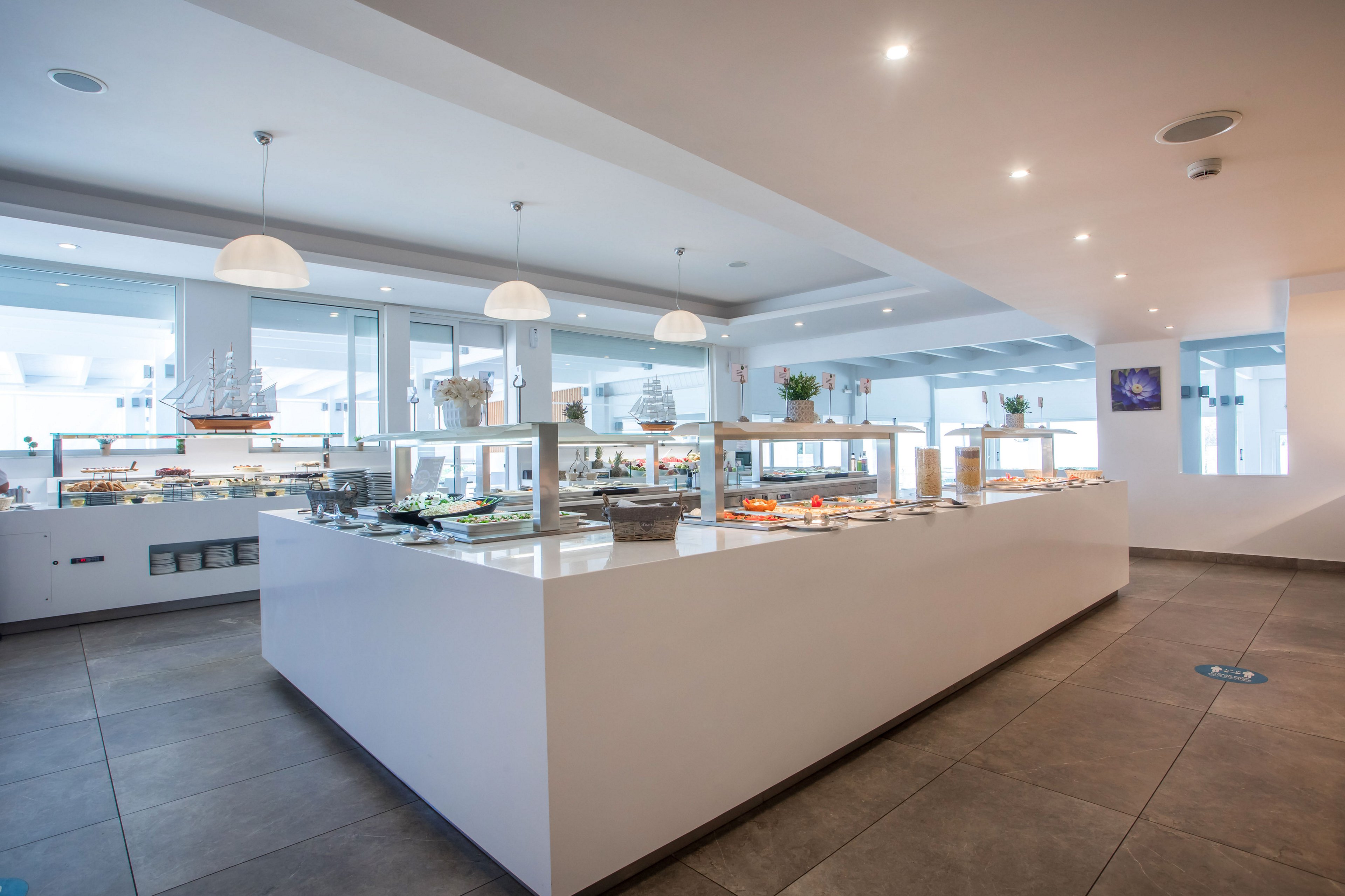 Lindos White Hotel and Suites